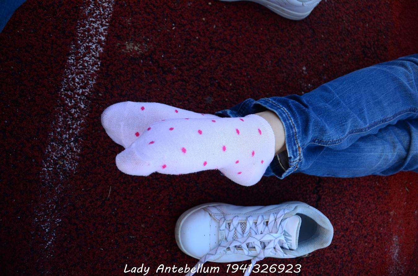 图片[50]-[战前女神] 美腿美足精品摄影套图 003 (2) [73P] – 速更版-美库