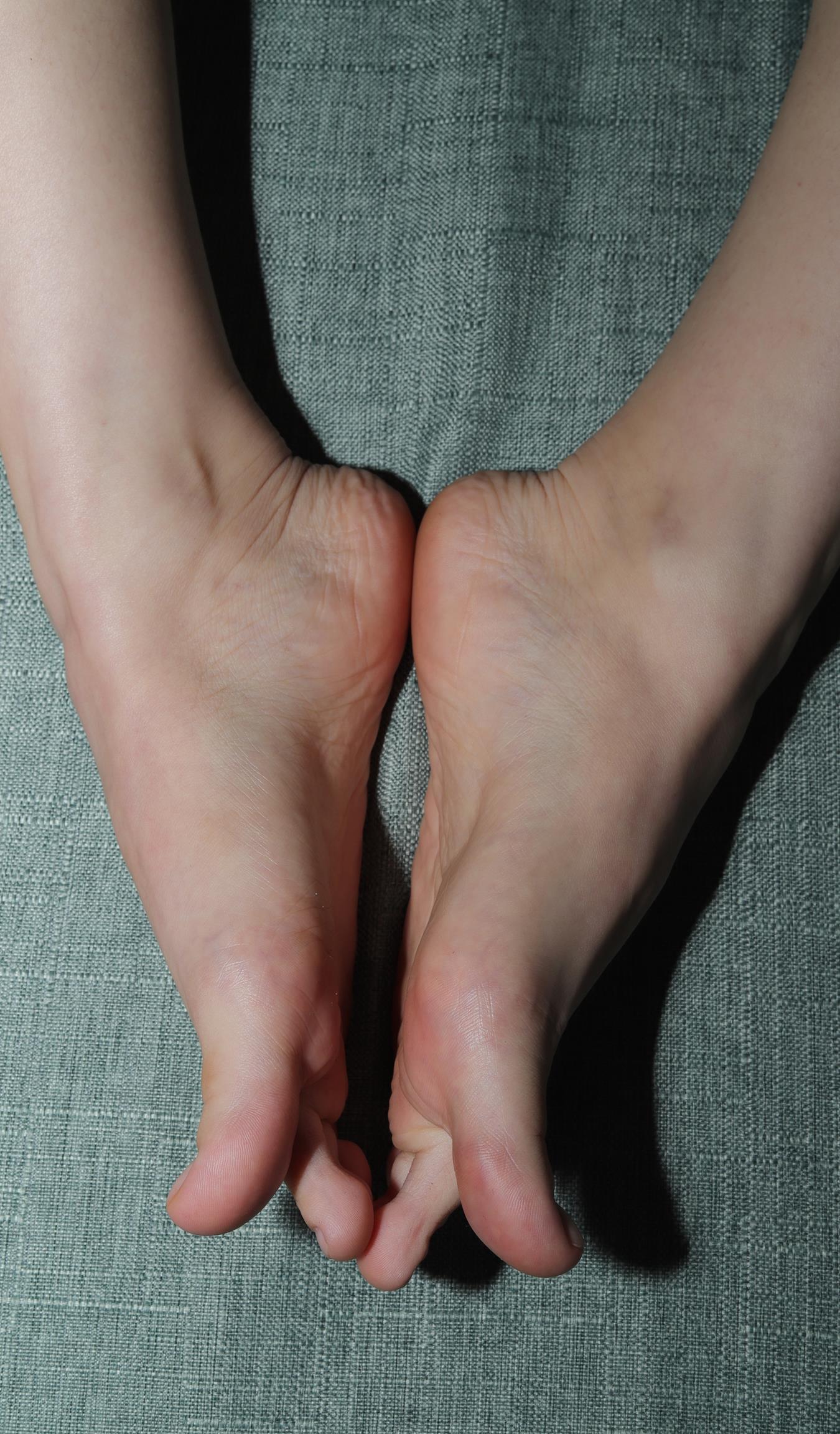 图片[34]-Pary摄影 NO.015 极品美女小芳第一季超近距离拍摄脚底[114P] – 速更版-美库