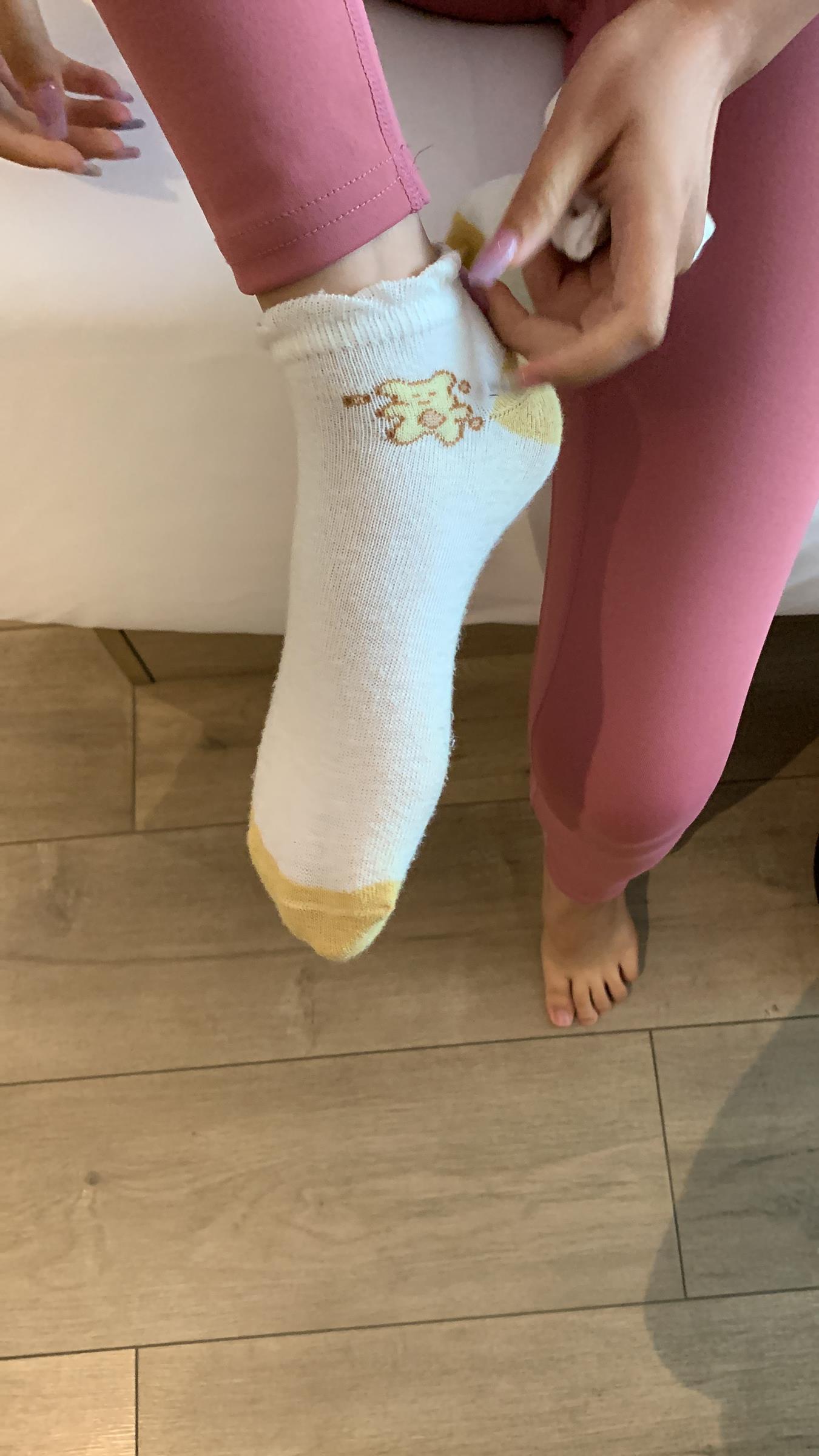 图片[11]-誉铭传媒袜足摄影 2022.10月份整合福利 (1) [64P] – 速更版-美库