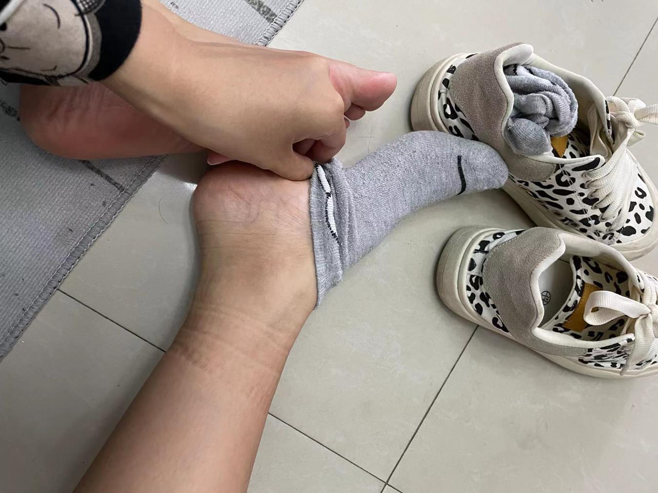 图片[15]-誉铭传媒袜足摄影 2022.10月份整合福利 (2) [66P] – 速更版-美库