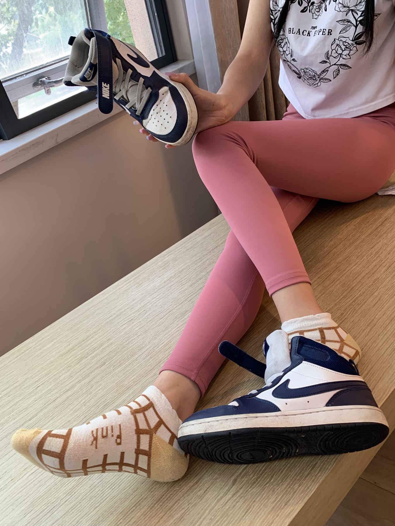 图片[24]-誉铭传媒袜足摄影 2022.10月份整合福利 (1) [64P] – 速更版-美库