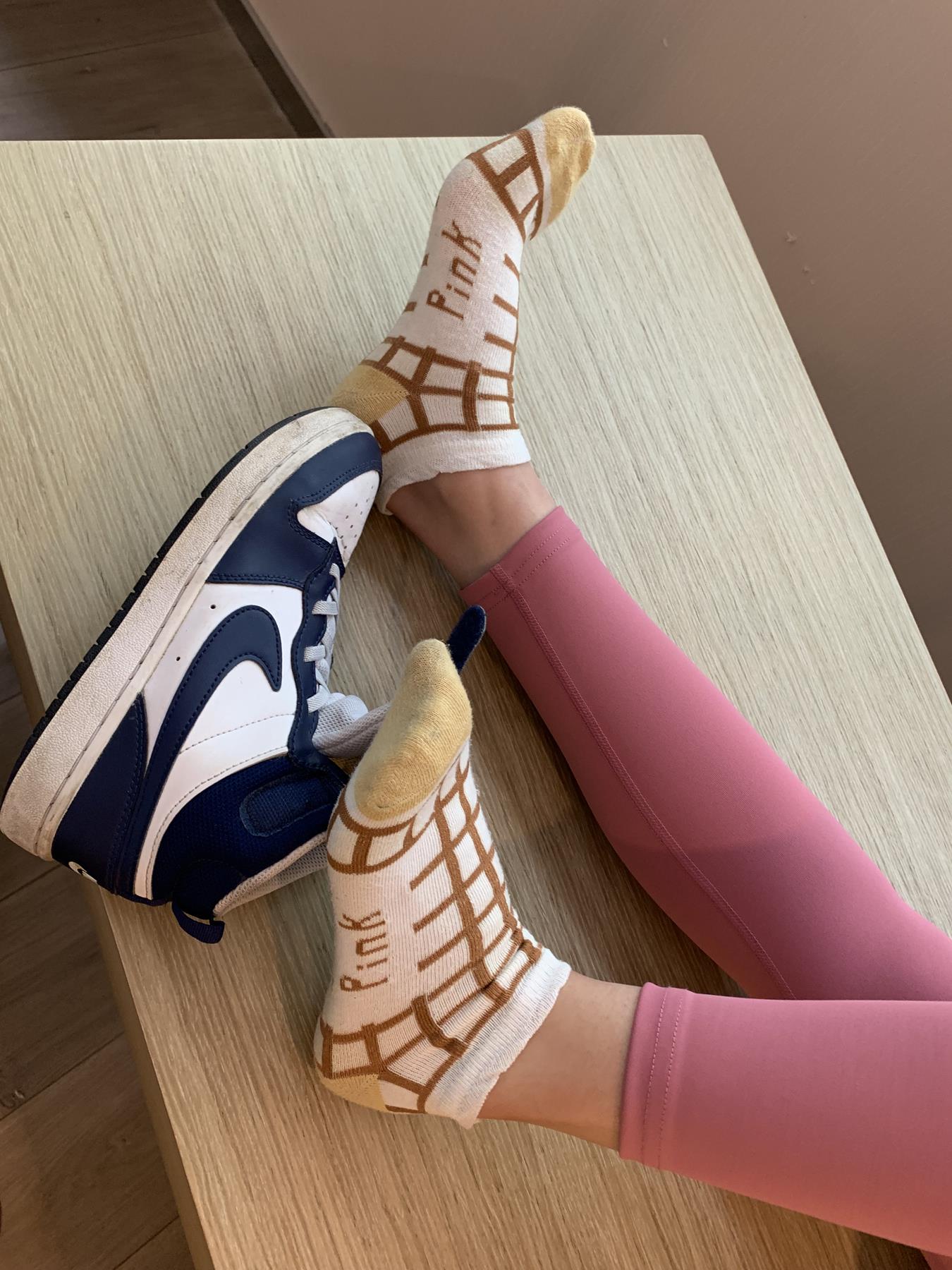 图片[25]-誉铭传媒袜足摄影 2022.10月份整合福利 (1) [64P] – 速更版-美库