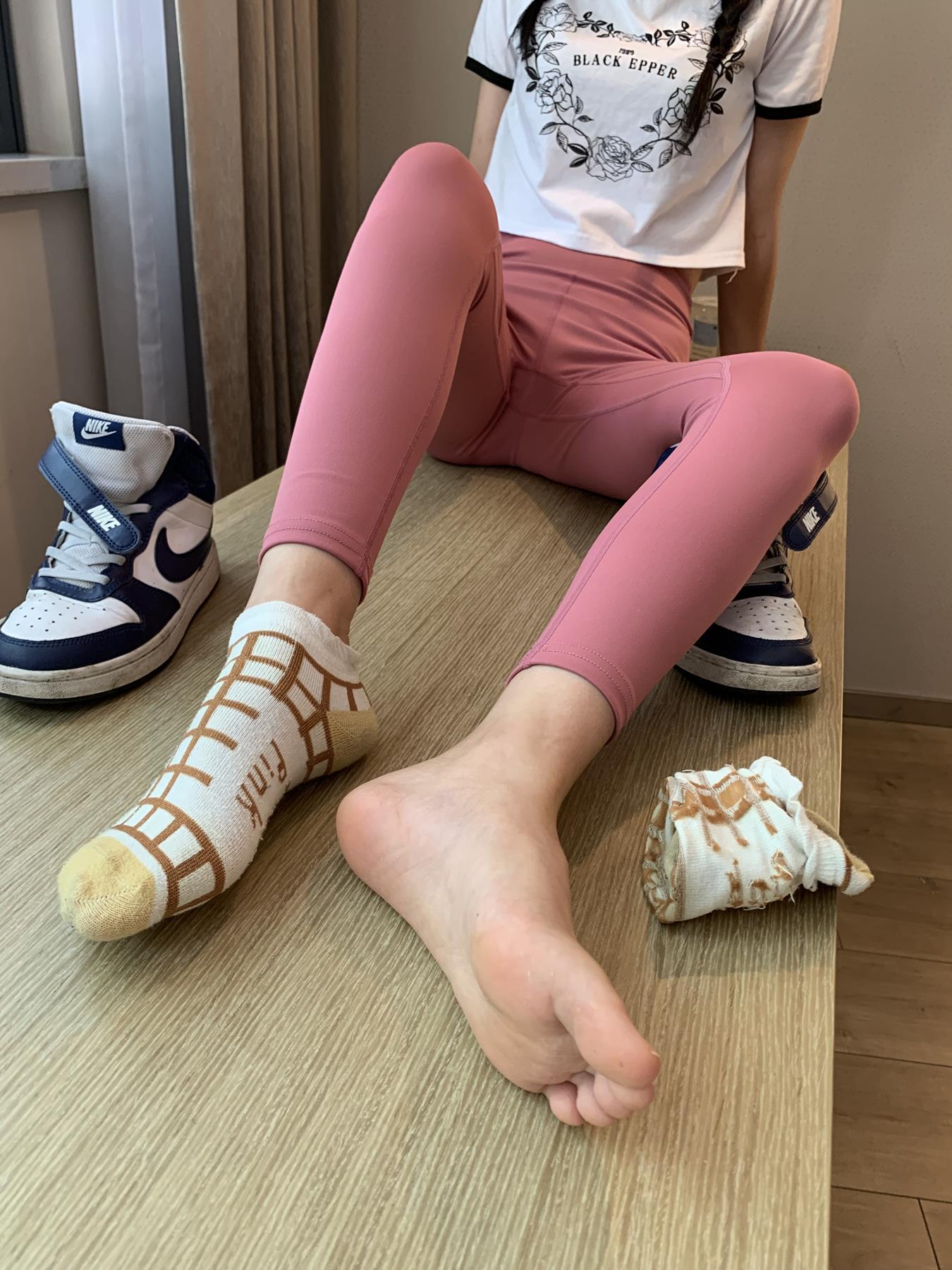 图片[30]-誉铭传媒袜足摄影 2022.10月份整合福利 (1) [64P] – 速更版-美库