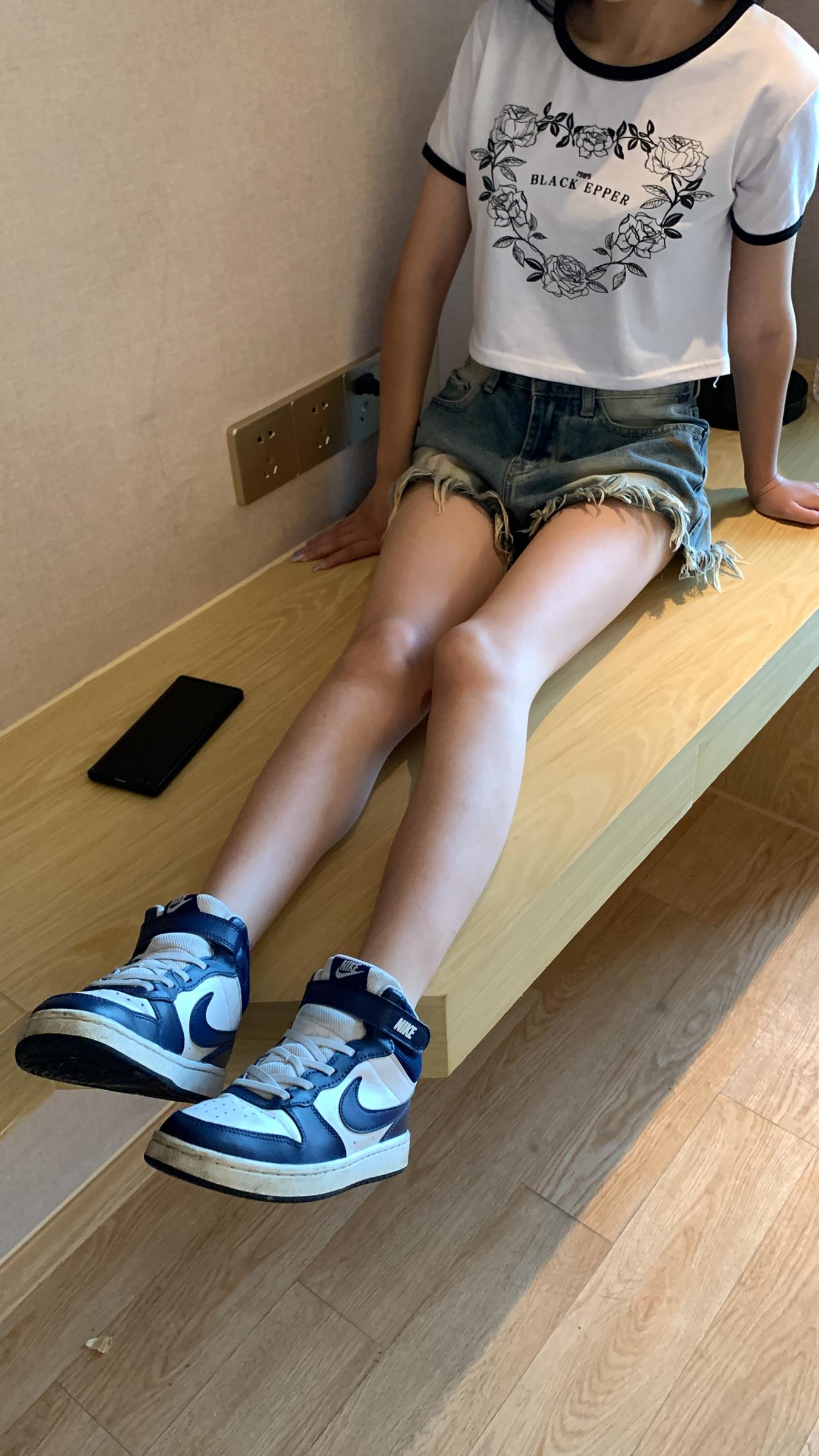 图片[26]-誉铭传媒袜足摄影 2022.11月份整合福利 [113P] – 速更版-美库