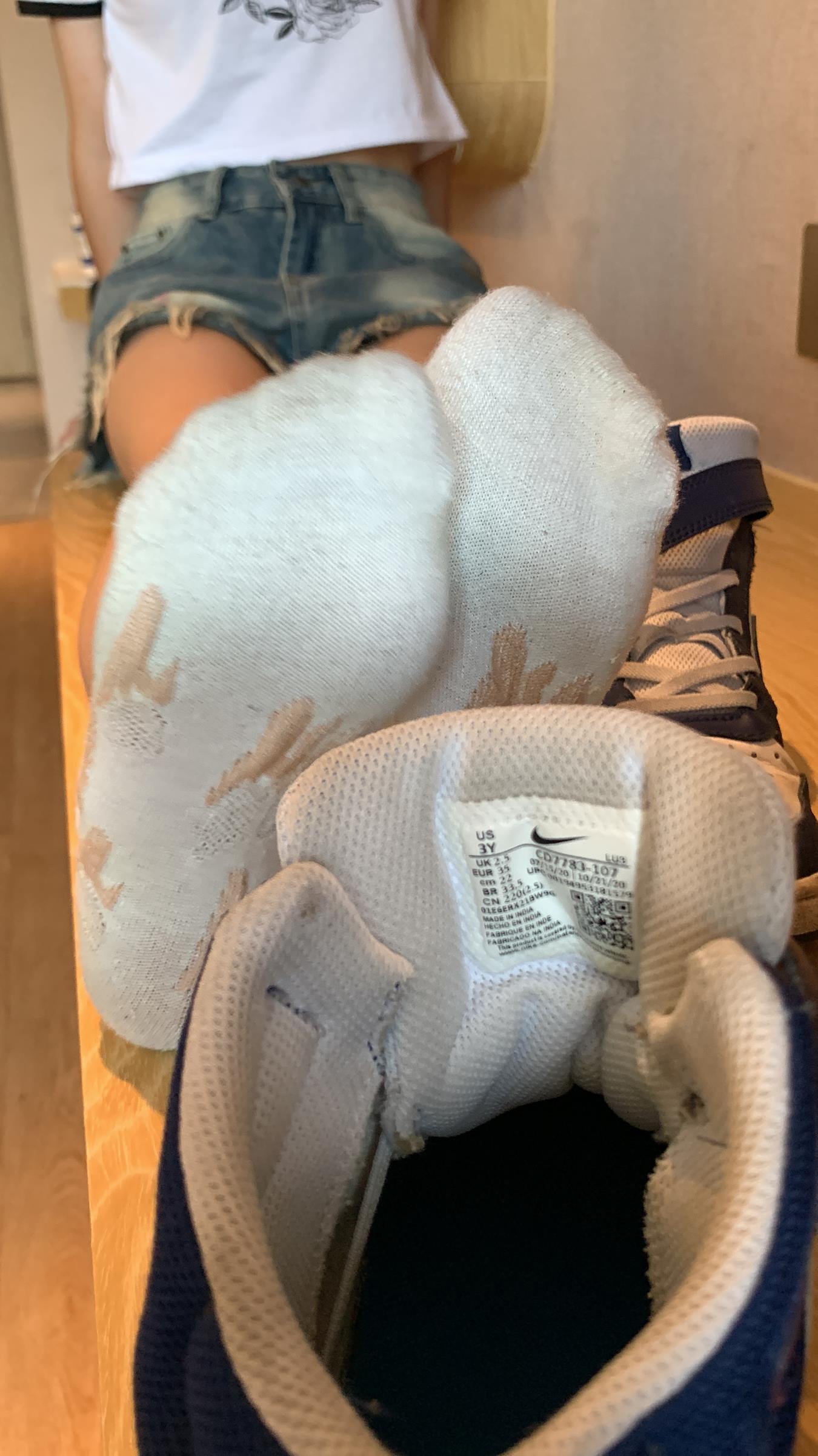 图片[40]-誉铭传媒袜足摄影 2022.11月份整合福利 [113P] – 速更版-美库