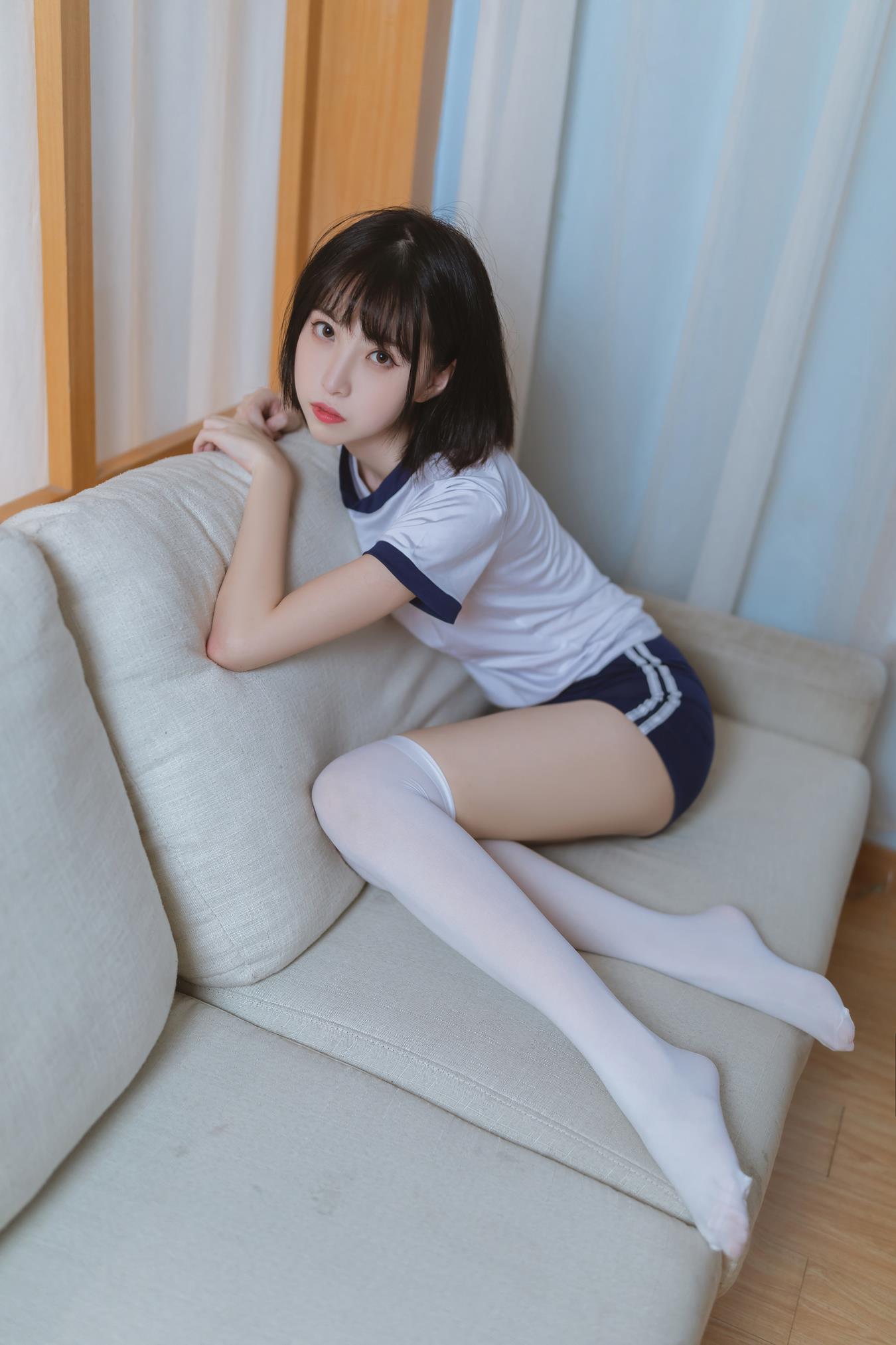 图片[23]-网紅Coser@许岚LAN  放学回家[32P] – 速更版-美库