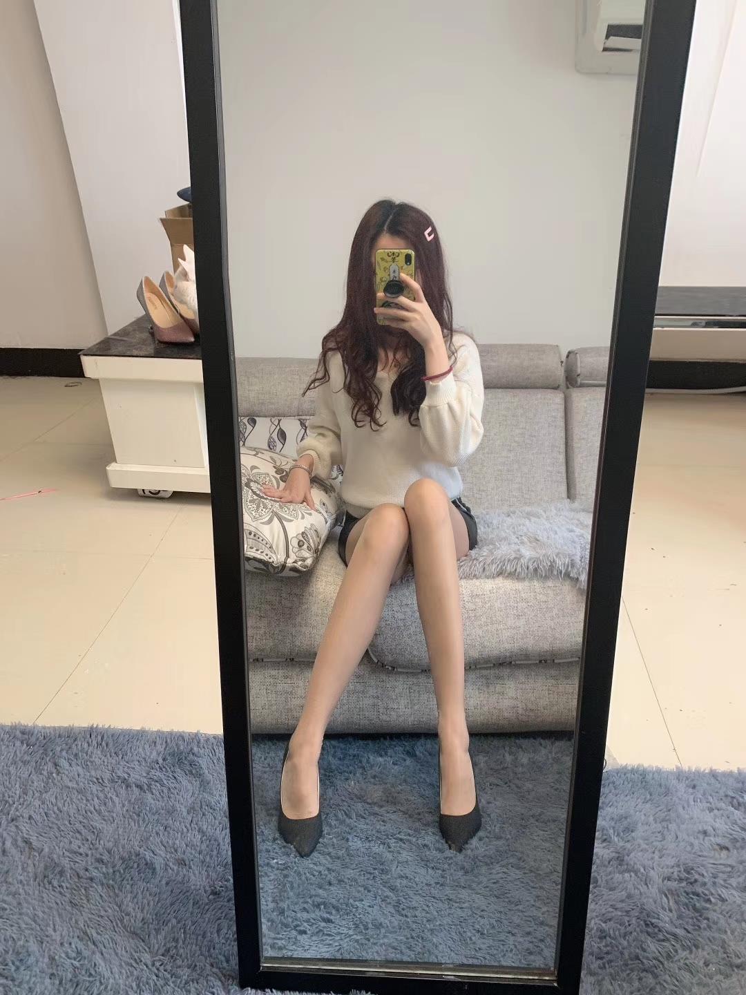 图片[20]-提袜少女微信朋友圈收费资源合集2-1 [120P] – 速更版-美库