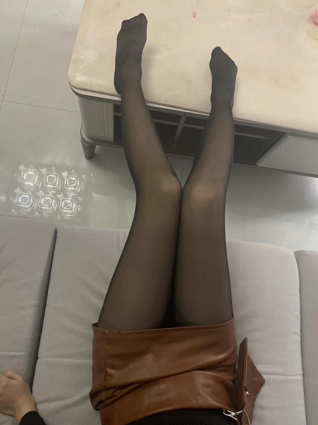 图片[43]-提袜少女微信朋友圈收费资源合集2-1 [120P] – 速更版-美库