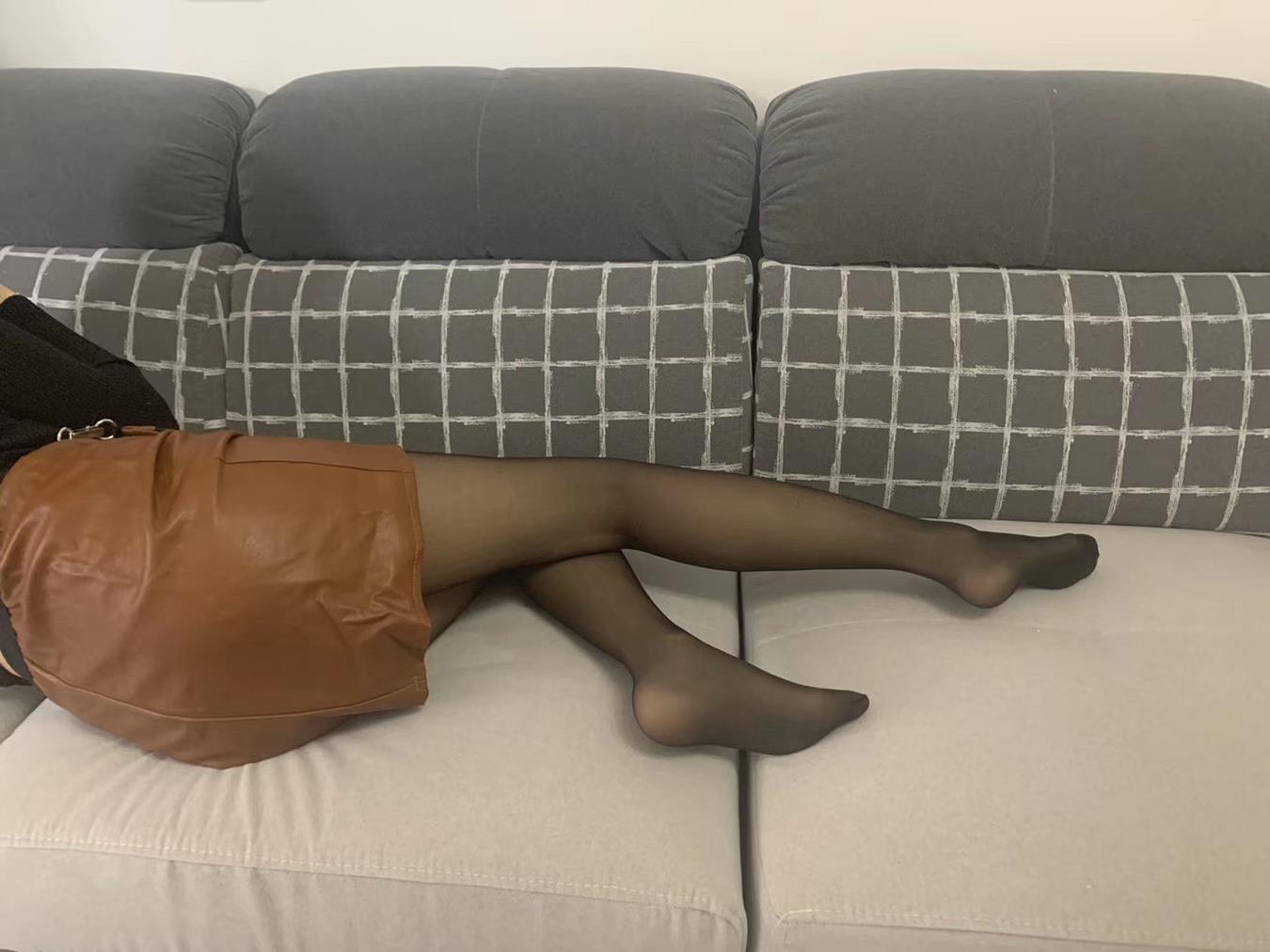 图片[49]-提袜少女微信朋友圈收费资源合集2-1 [120P] – 速更版-美库