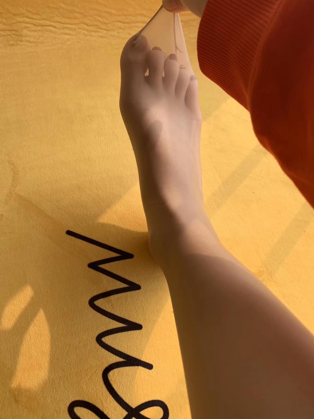 图片[58]-提袜少女微信朋友圈收费资源合集2-1 [120P] – 速更版-美库