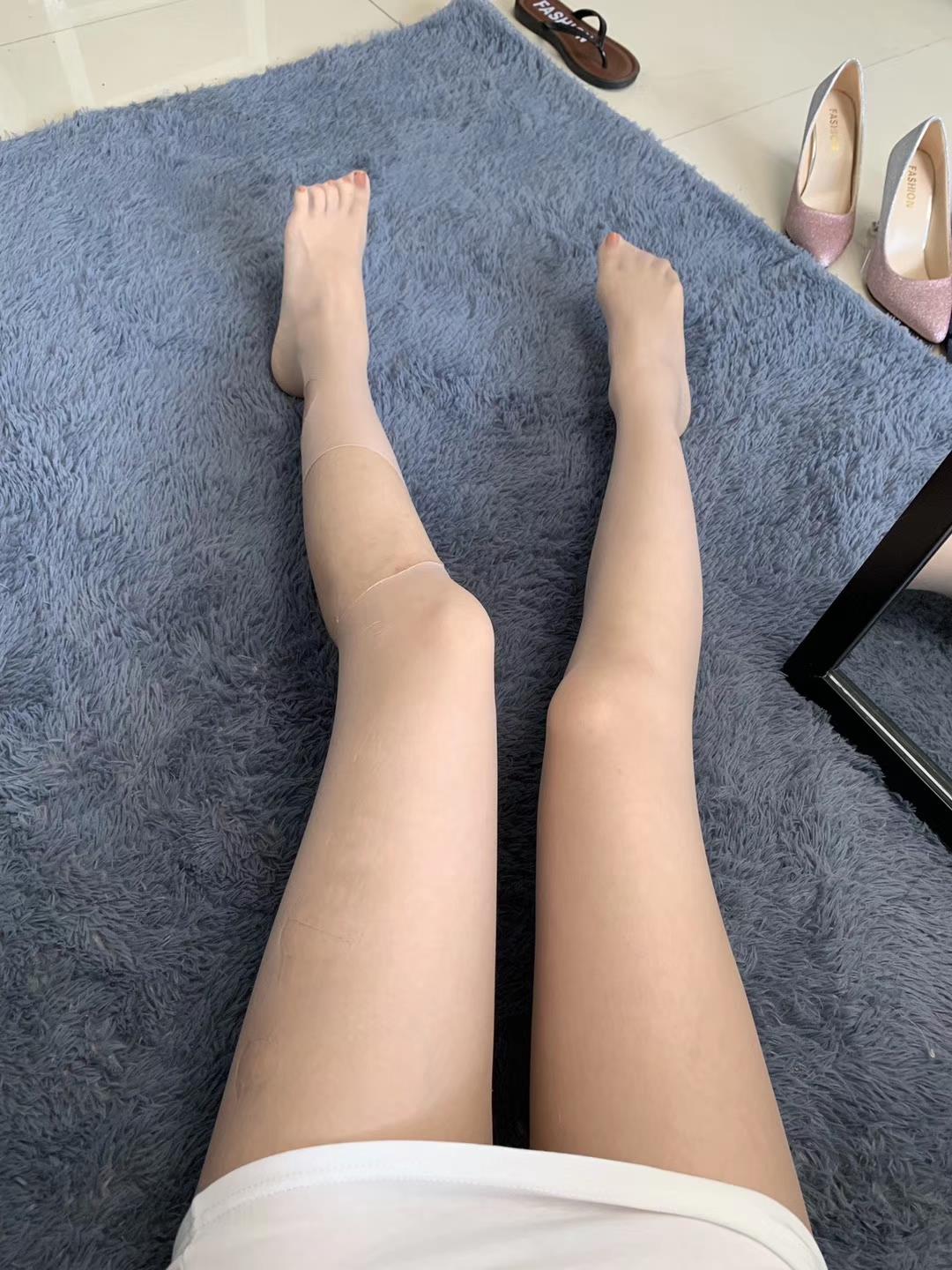 图片[26]-提袜少女微信朋友圈收费资源合集2-2 [159P] – 速更版-美库