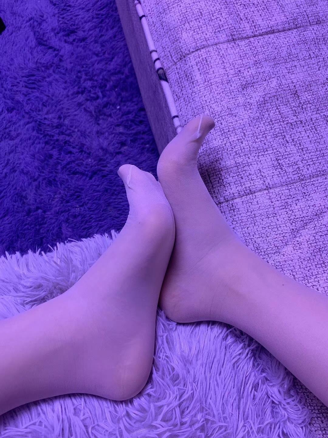 图片[79]-提袜少女微信朋友圈收费资源合集2-1 [120P] – 速更版-美库