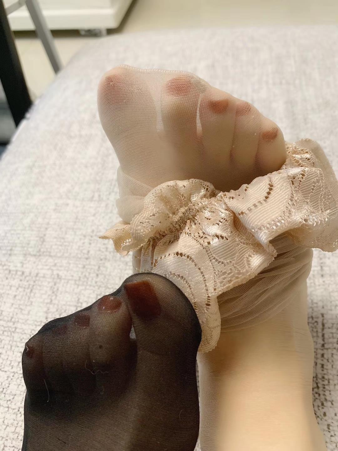 图片[32]-提袜少女微信朋友圈收费资源合集2-2 [159P] – 速更版-美库