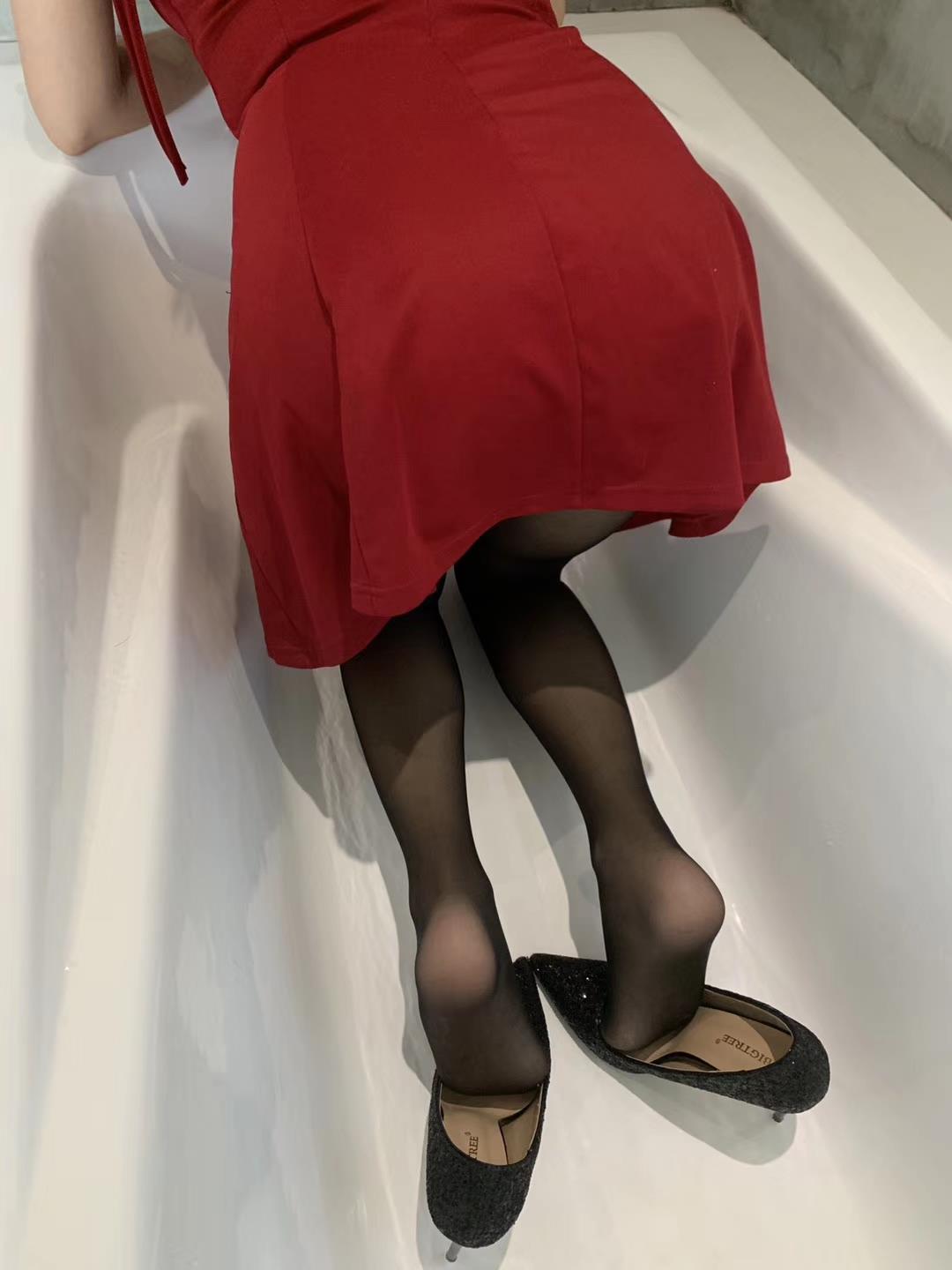 图片[16]-提袜少女微信朋友圈收费资源合集2-3 [128P] – 速更版-美库