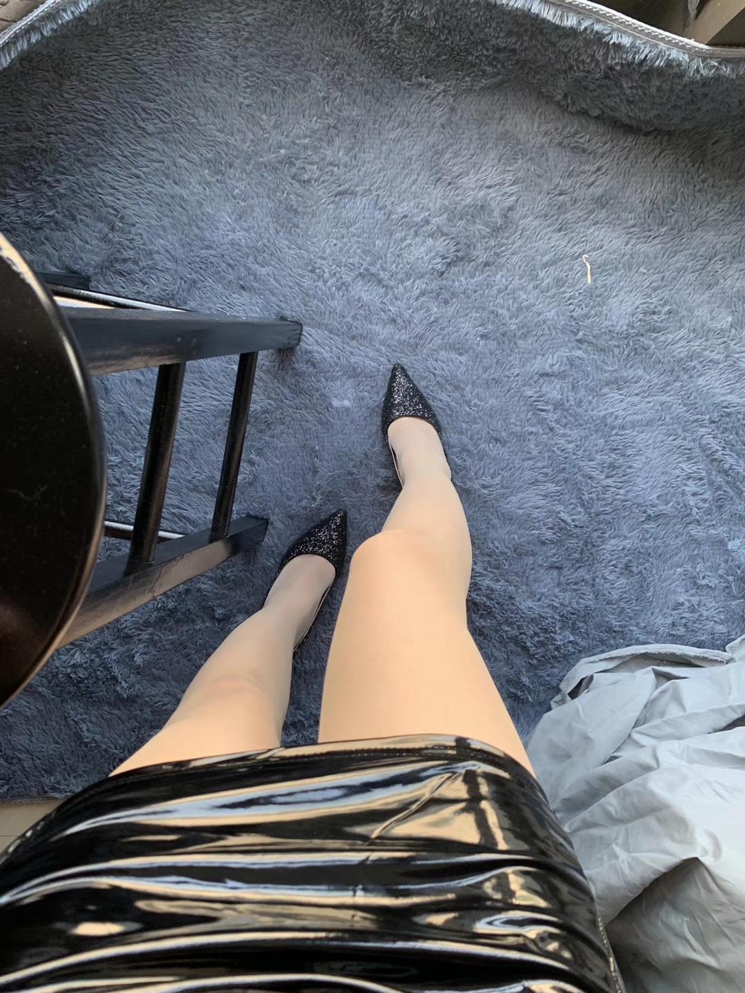 图片[21]-提袜少女微信朋友圈收费资源合集2-3 [128P] – 速更版-美库