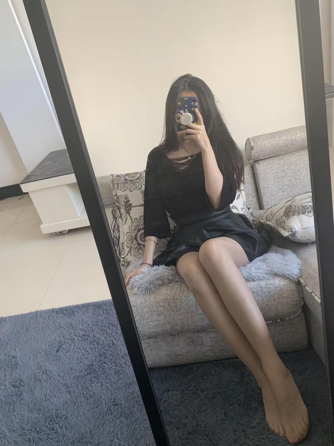 图片[39]-提袜少女微信朋友圈收费资源合集2-2 [159P] – 速更版-美库