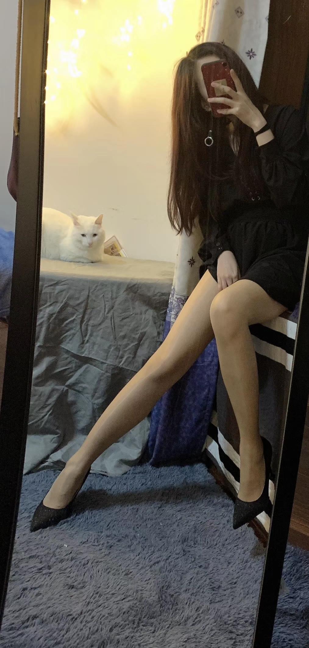 图片[41]-提袜少女微信朋友圈收费资源合集2-3 [128P] – 速更版-美库