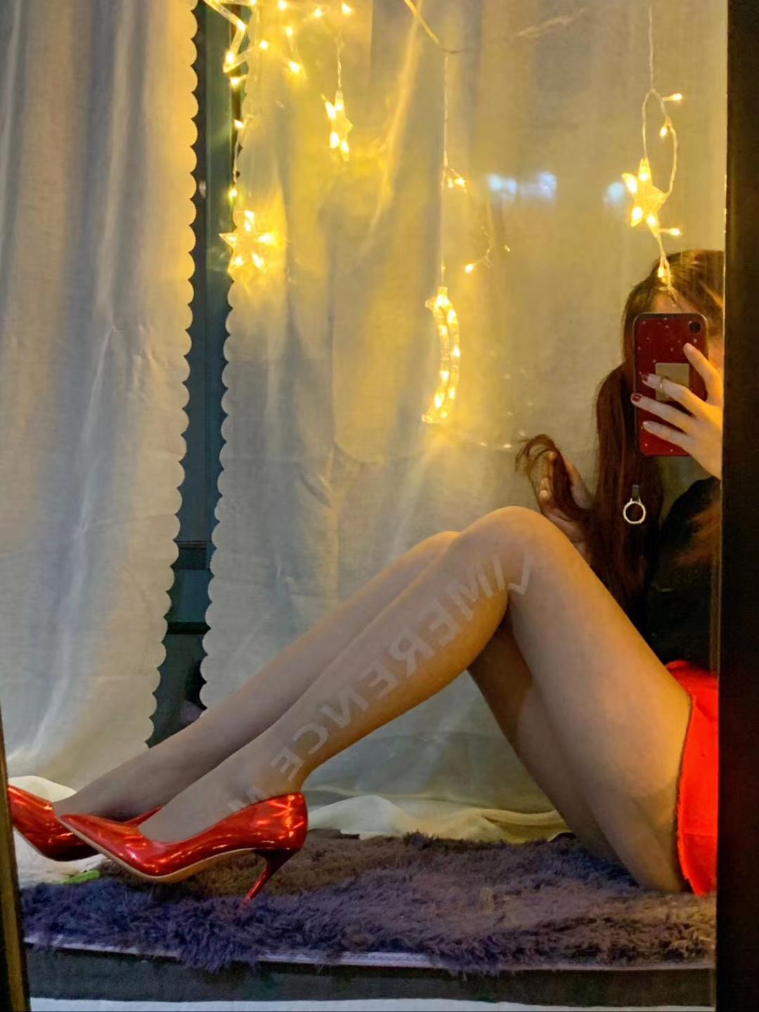 图片[13]-提袜少女微信朋友圈收费资源合集2-4 [128P] – 速更版-美库