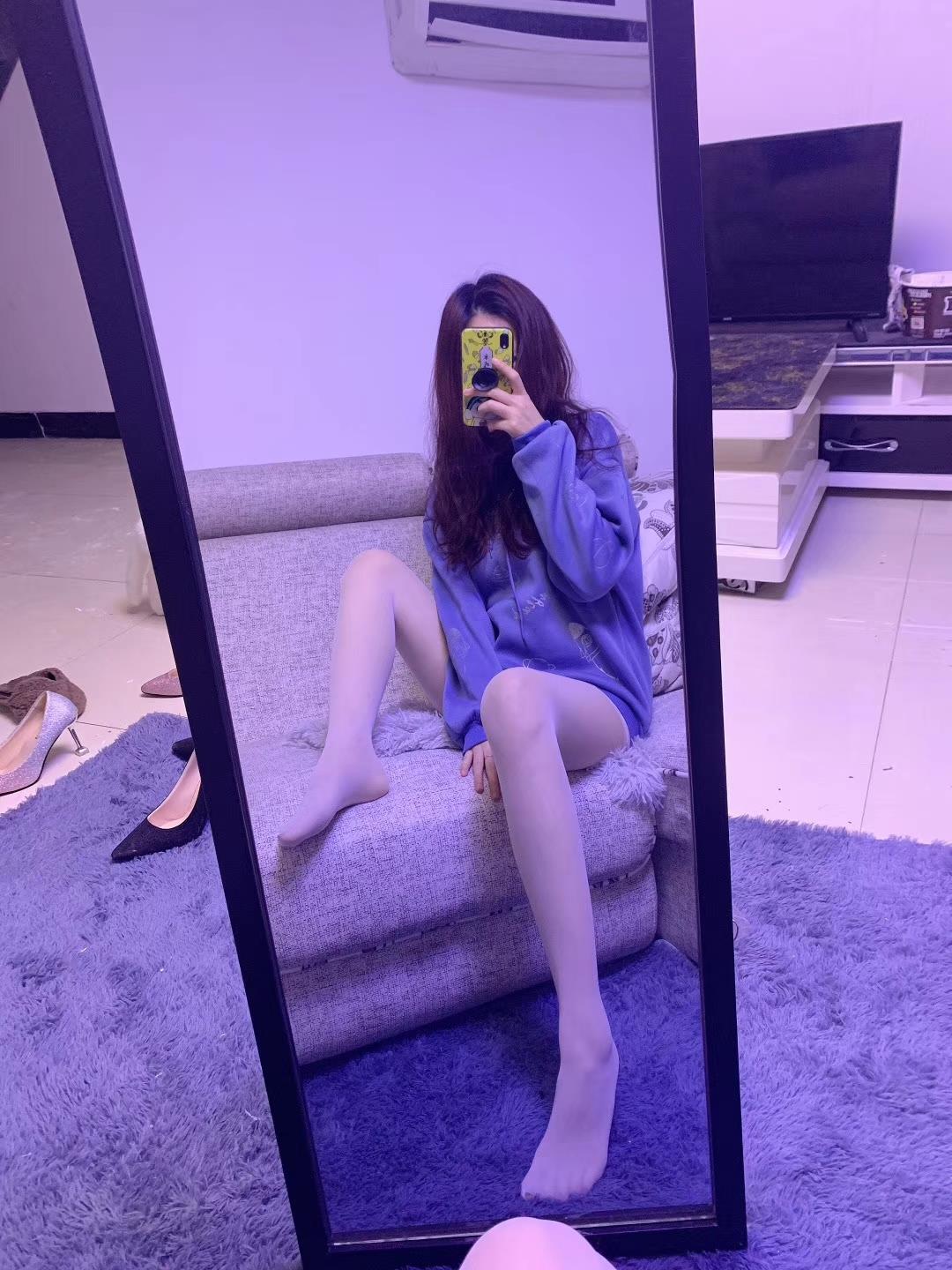 图片[112]-提袜少女微信朋友圈收费资源合集2-1 [120P] – 速更版-美库