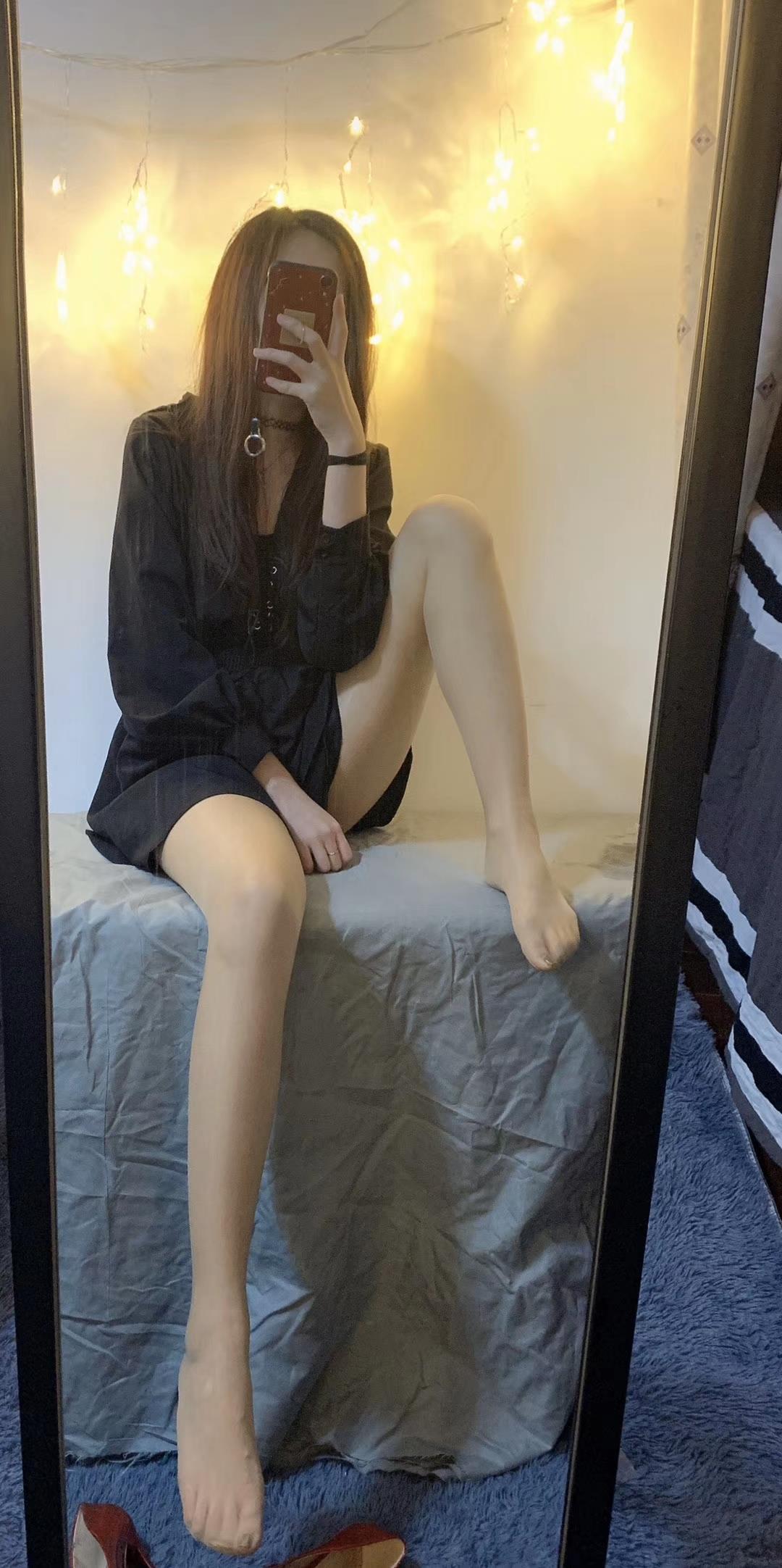 图片[48]-提袜少女微信朋友圈收费资源合集2-3 [128P] – 速更版-美库