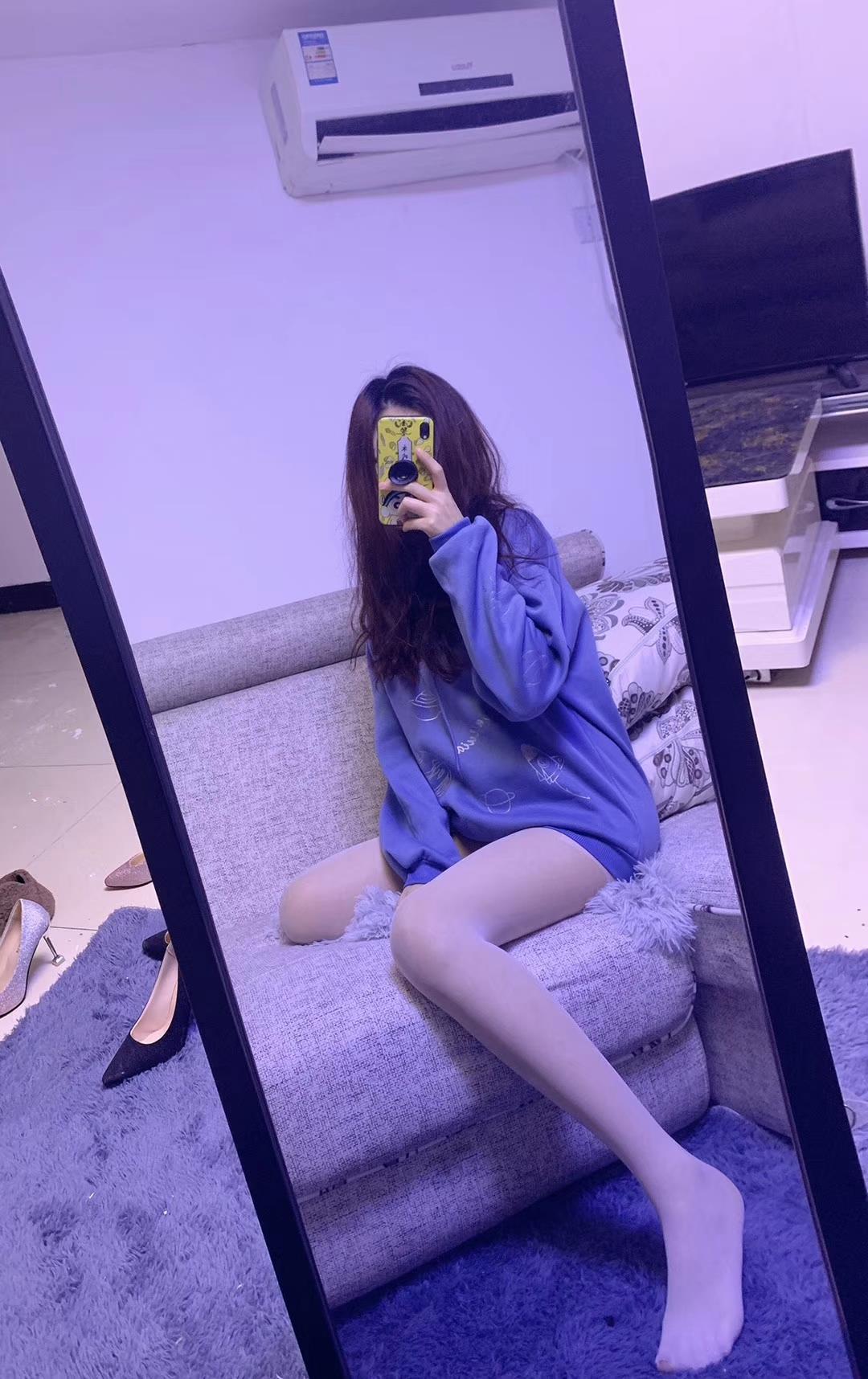 图片[113]-提袜少女微信朋友圈收费资源合集2-1 [120P] – 速更版-美库