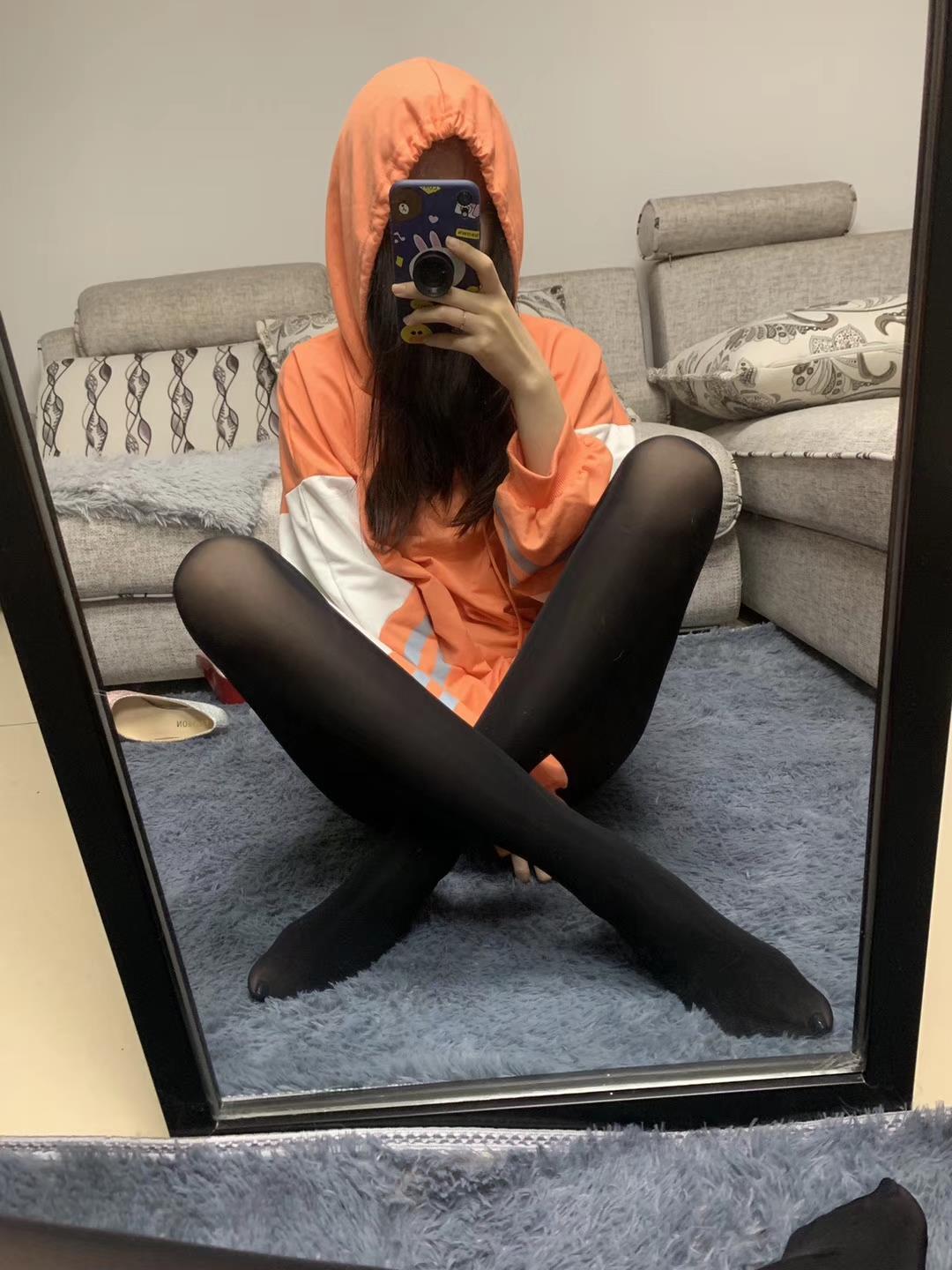 图片[63]-提袜少女微信朋友圈收费资源合集2-2 [159P] – 速更版-美库