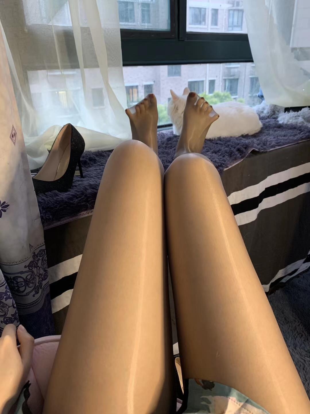 图片[22]-提袜少女微信朋友圈收费资源合集2-4 [128P] – 速更版-美库