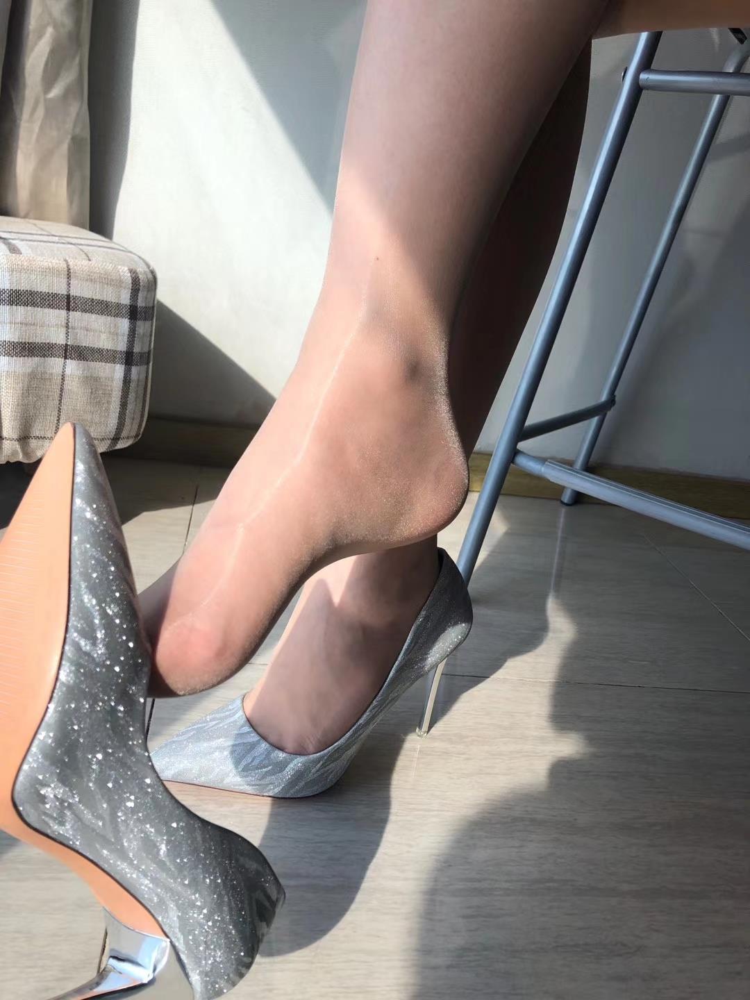 图片[35]-提袜少女微信朋友圈收费资源合集2-4 [128P] – 速更版-美库