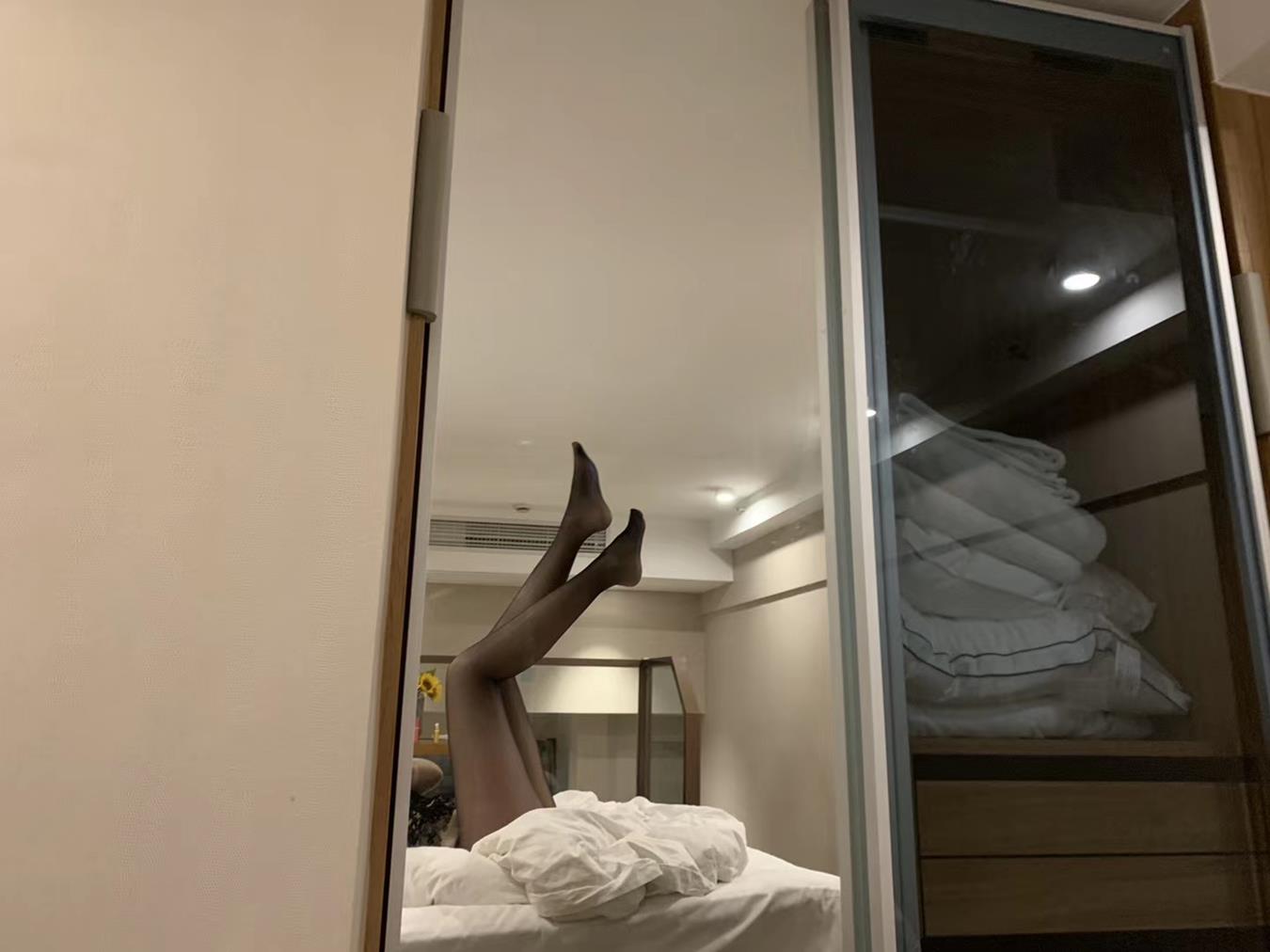 图片[51]-提袜少女微信朋友圈收费资源合集2-4 [128P] – 速更版-美库