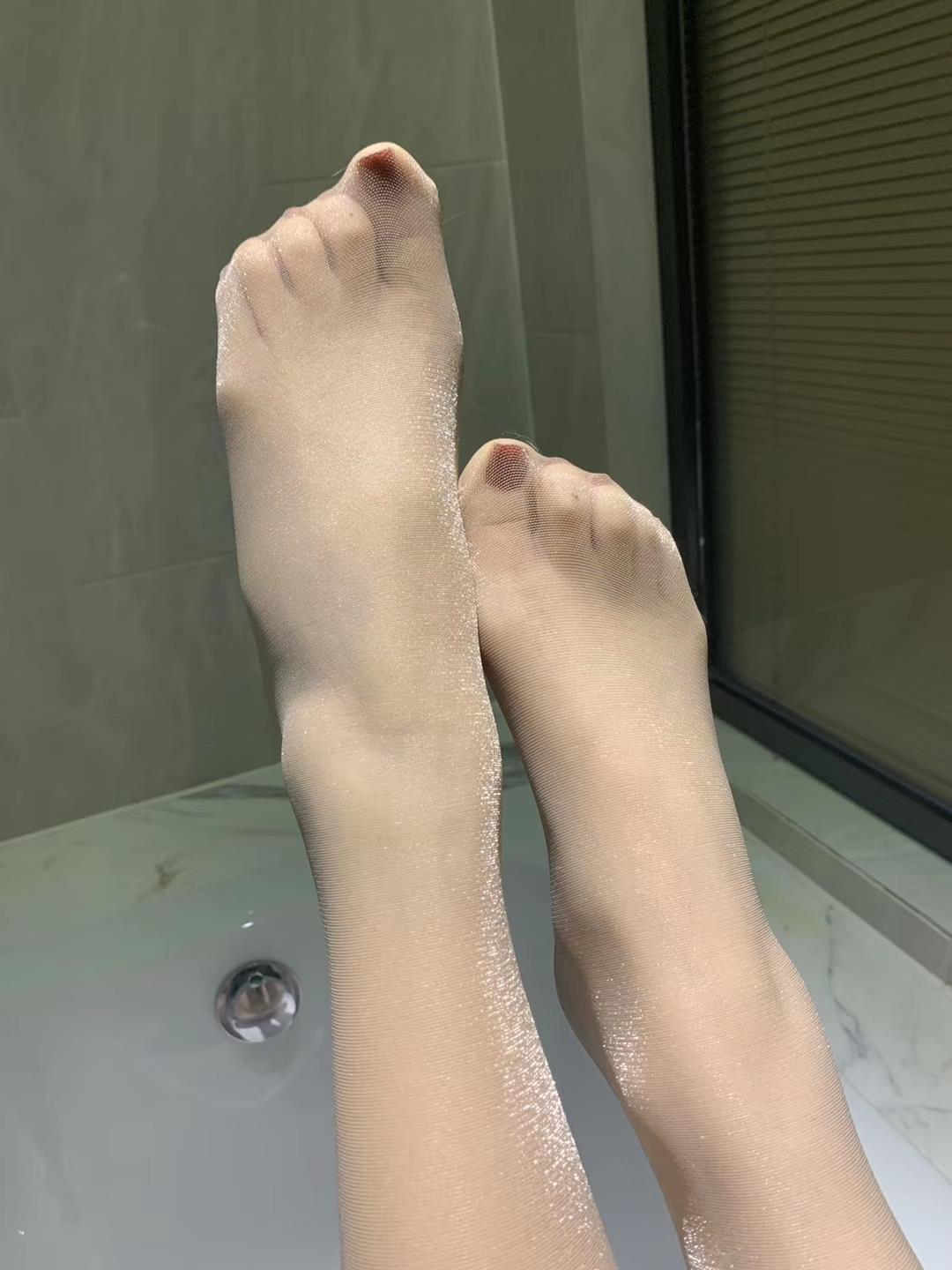 图片[88]-提袜少女微信朋友圈收费资源合集2-3 [128P] – 速更版-美库