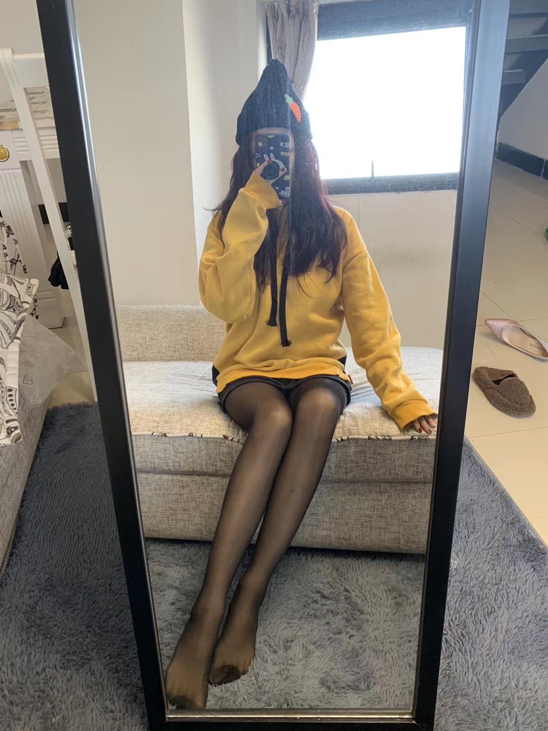 图片[111]-提袜少女微信朋友圈收费资源合集2-2 [159P] – 速更版-美库