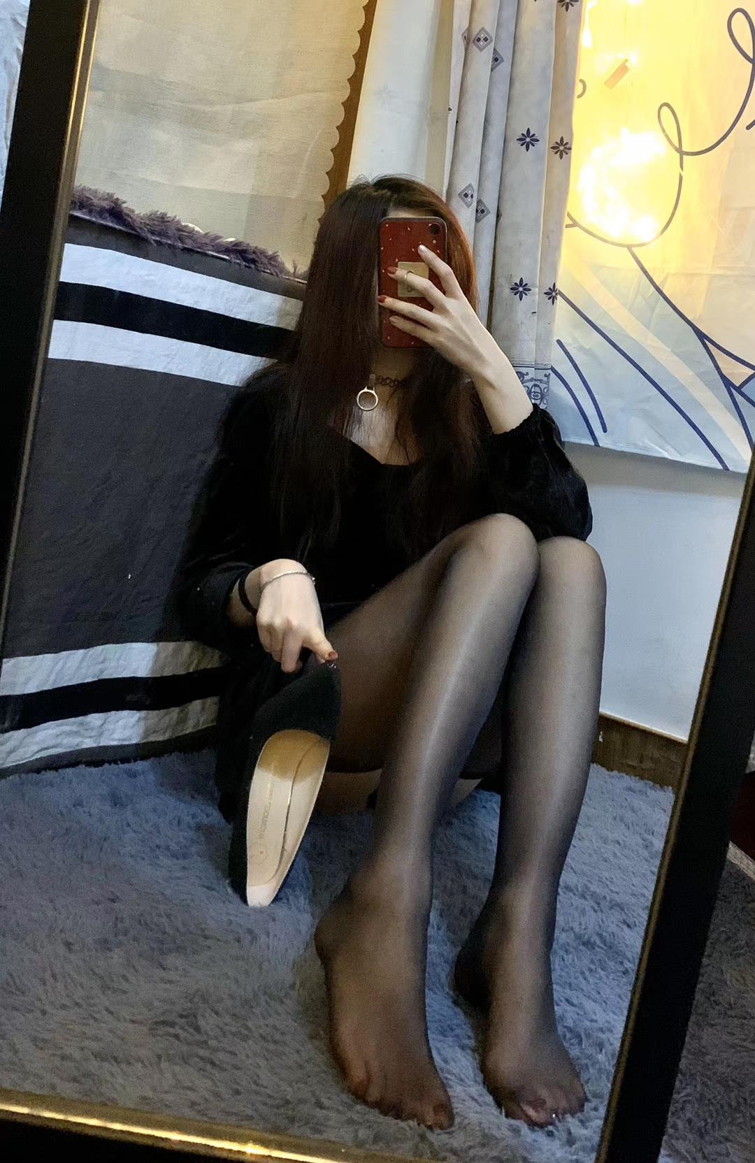 图片[113]-提袜少女微信朋友圈收费资源合集2-3 [128P] – 速更版-美库