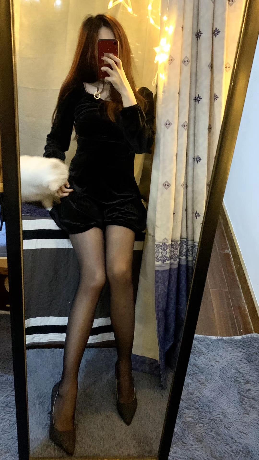 图片[115]-提袜少女微信朋友圈收费资源合集2-3 [128P] – 速更版-美库