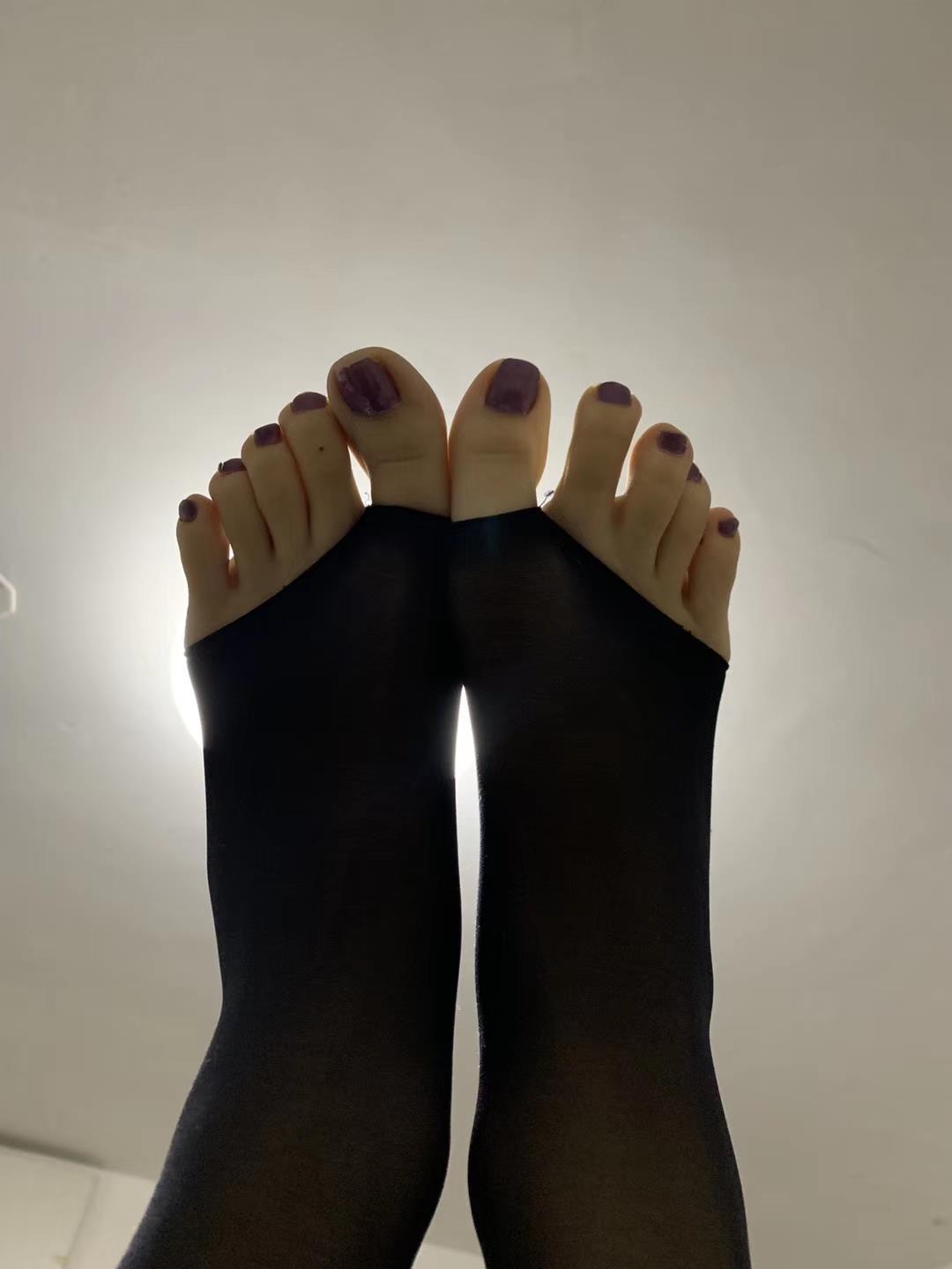 图片[132]-提袜少女微信朋友圈收费资源合集2-2 [159P] – 速更版-美库