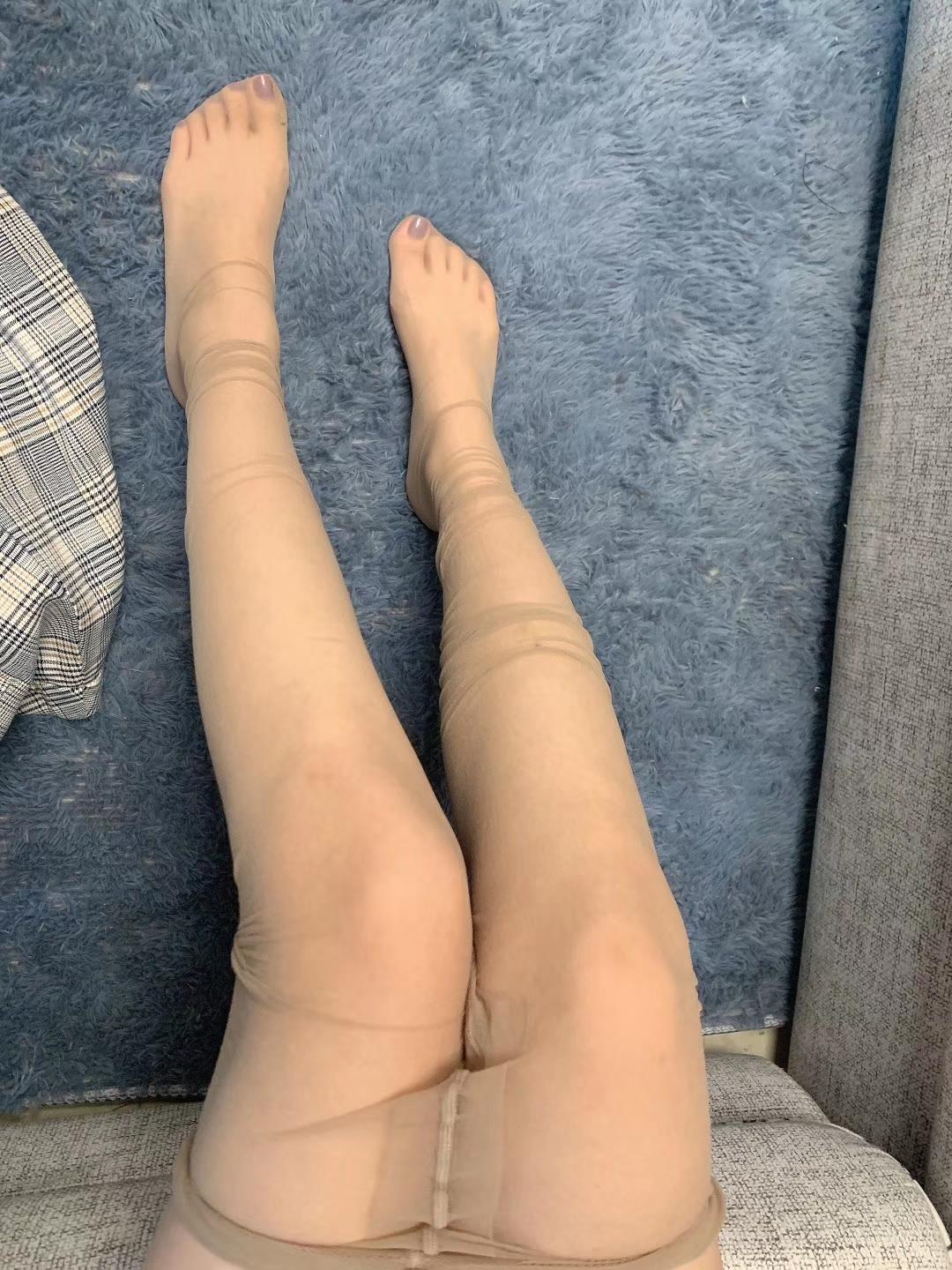 图片[137]-提袜少女微信朋友圈收费资源合集2-2 [159P] – 速更版-美库