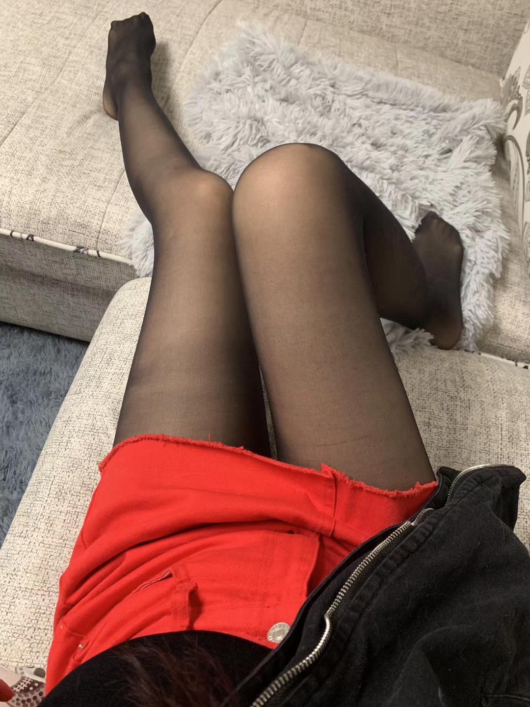 图片[151]-提袜少女微信朋友圈收费资源合集2-2 [159P] – 速更版-美库