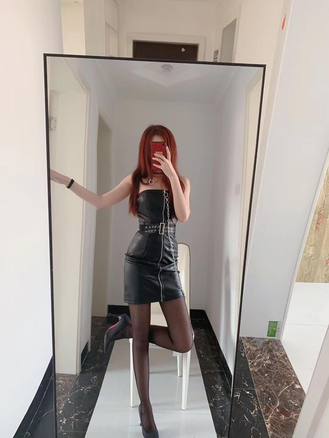 图片[105]-提袜少女微信朋友圈收费资源合集2-4 [128P] – 速更版-美库