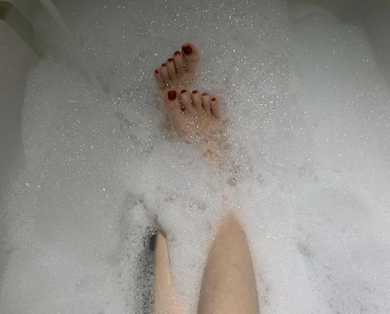 图片[131]-提袜少女微信朋友圈收费资源合集2-4 [128P] – 速更版-美库