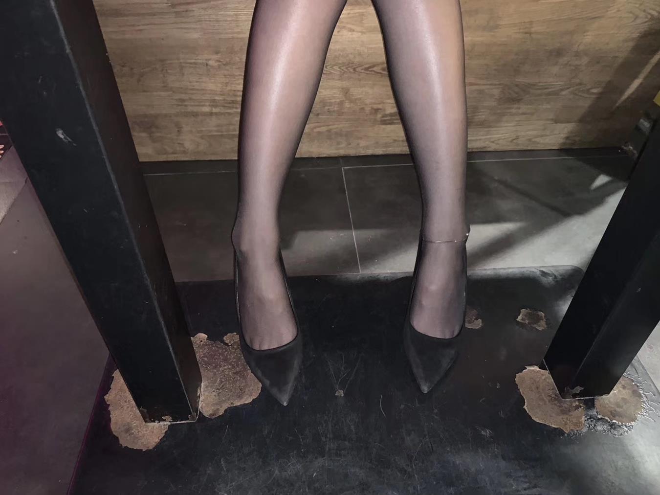 图片[37]-丝足博主 小小小仙女ELaine 微信朋友圈视图系列 (2)[124P] – 速更版-美库