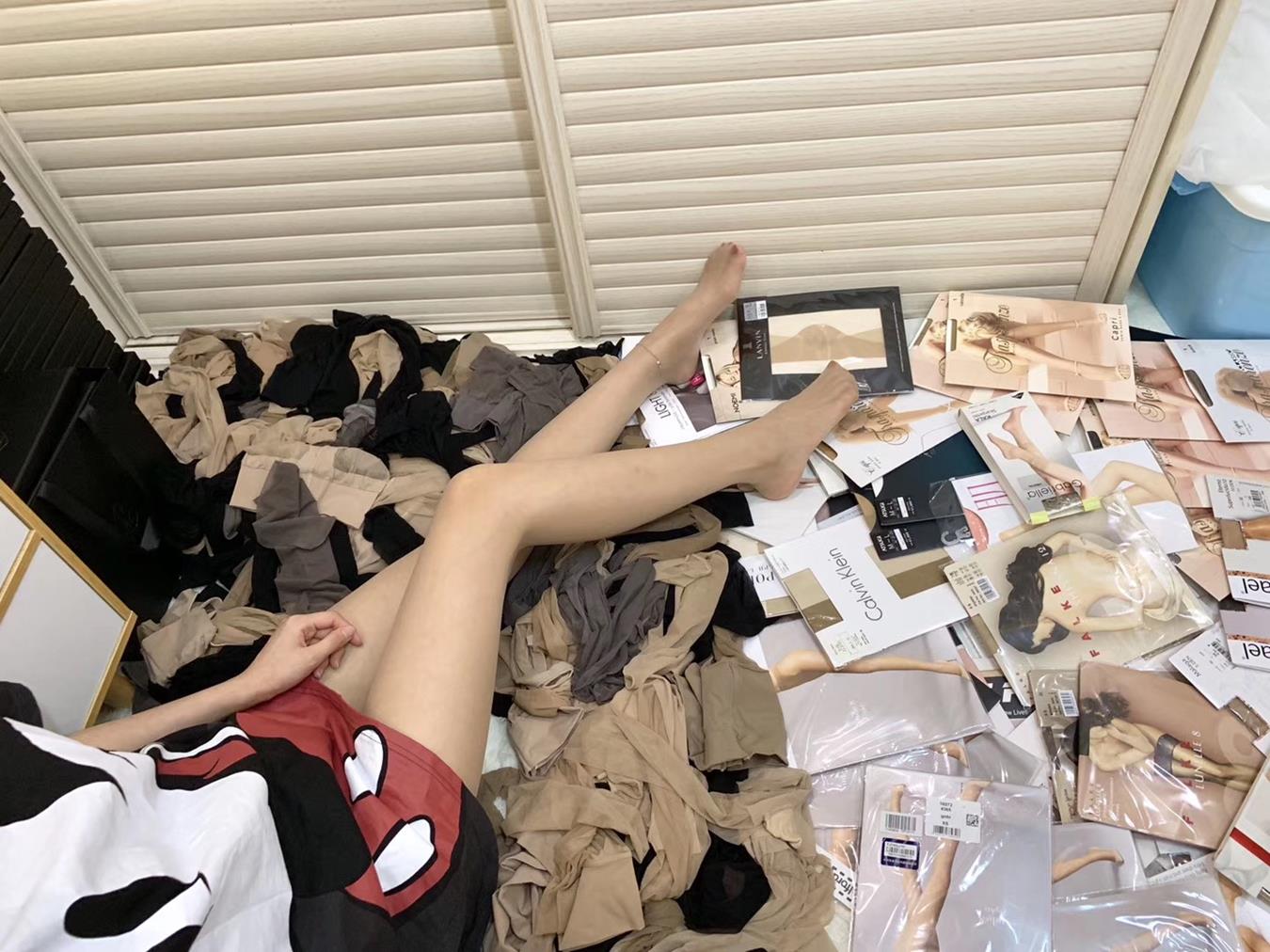 图片[74]-丝足博主 小小小仙女ELaine 微信朋友圈视图系列 (1)[105P] – 速更版-美库