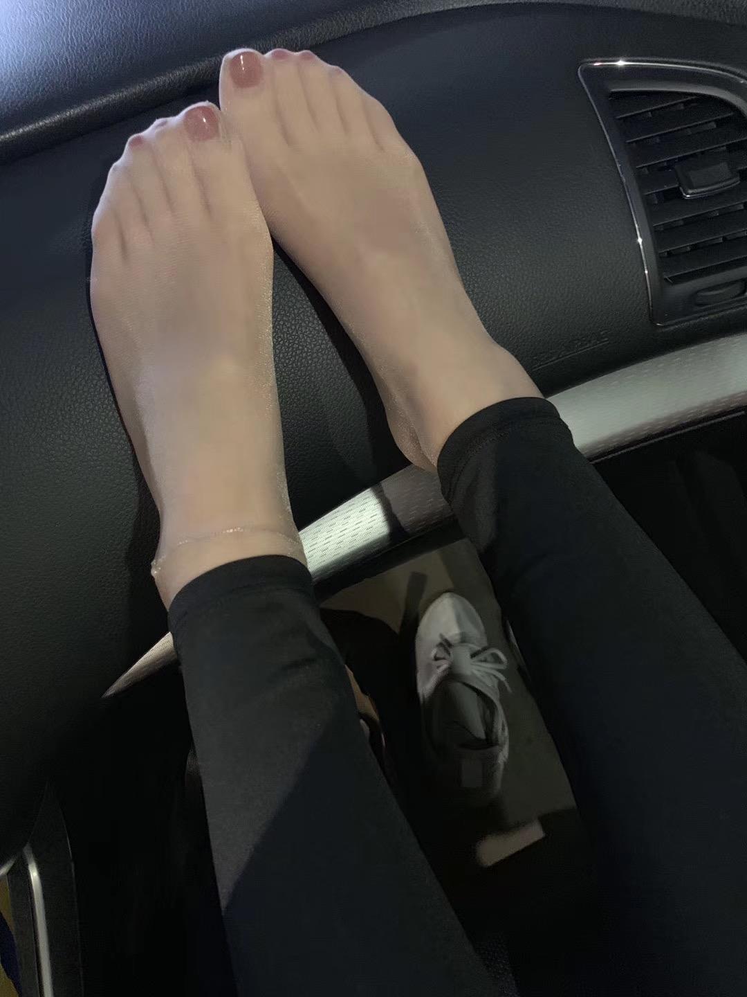 图片[81]-丝足博主 小小小仙女ELaine 微信朋友圈视图系列 (1)[105P] – 速更版-美库