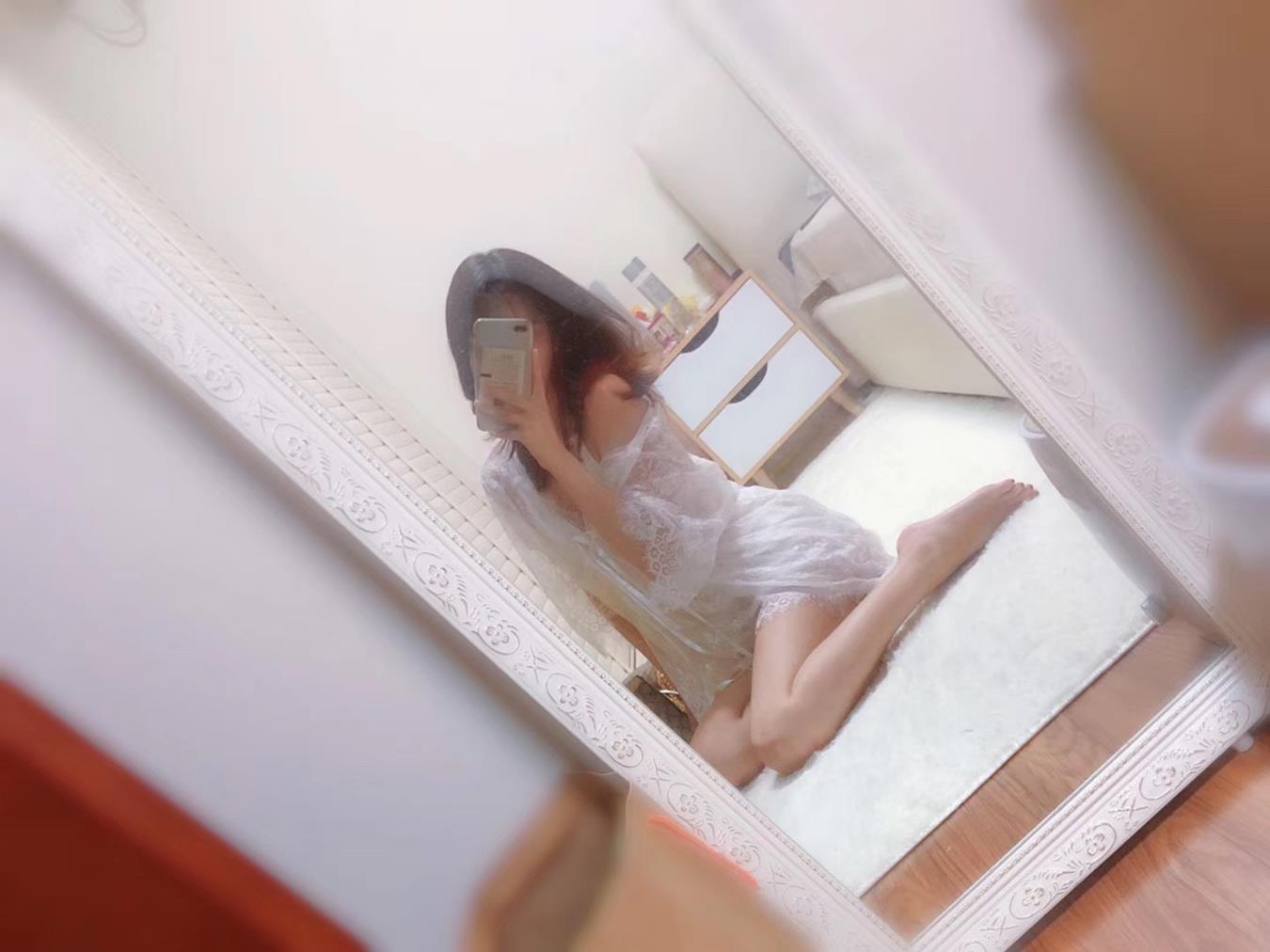 图片[34]-丝足博主 小小小仙女ELaine 微信朋友圈视图系列 (3)[153P] – 速更版-美库