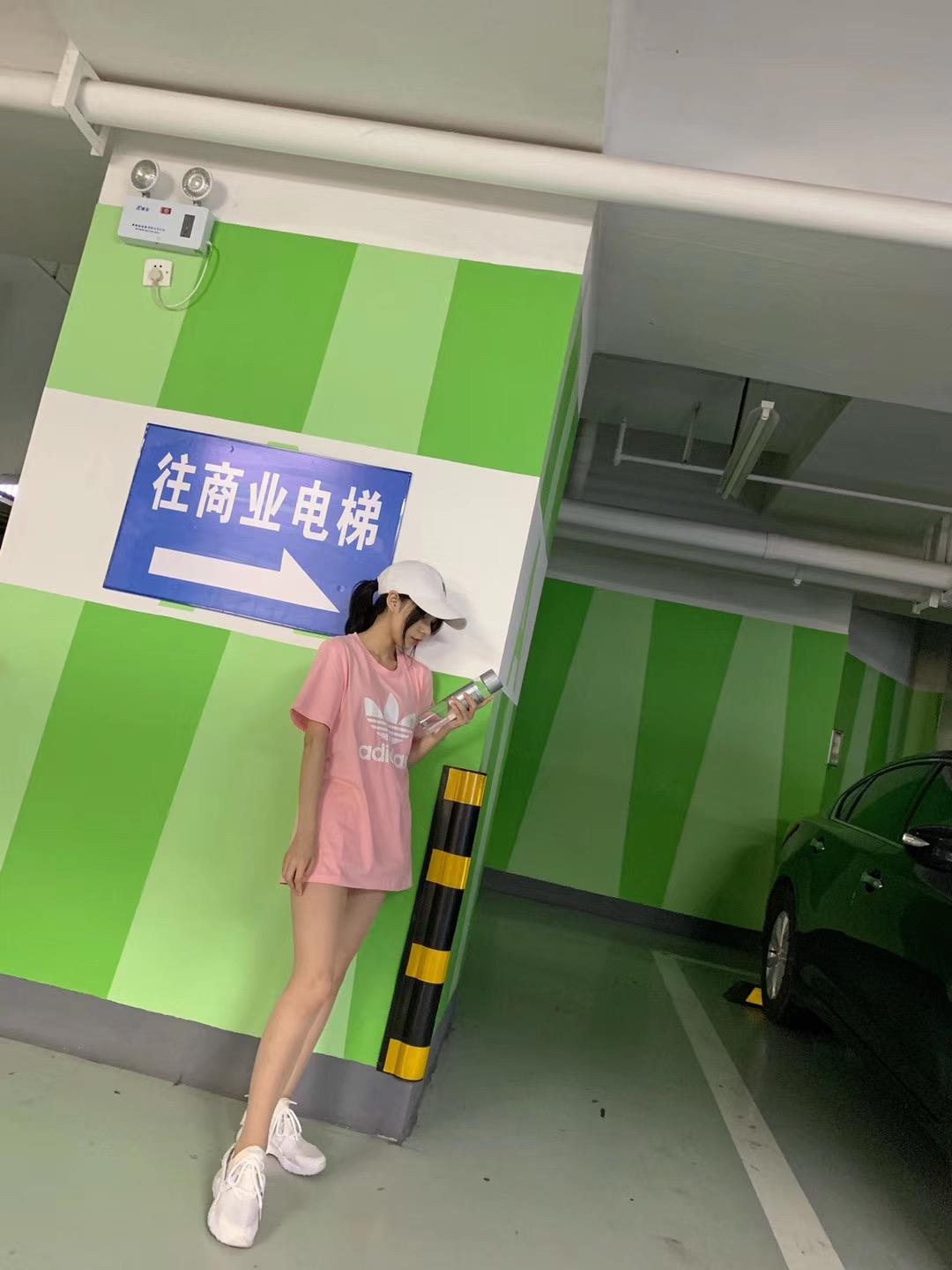 图片[99]-丝足博主 小小小仙女ELaine 微信朋友圈视图系列 (1)[105P] – 速更版-美库