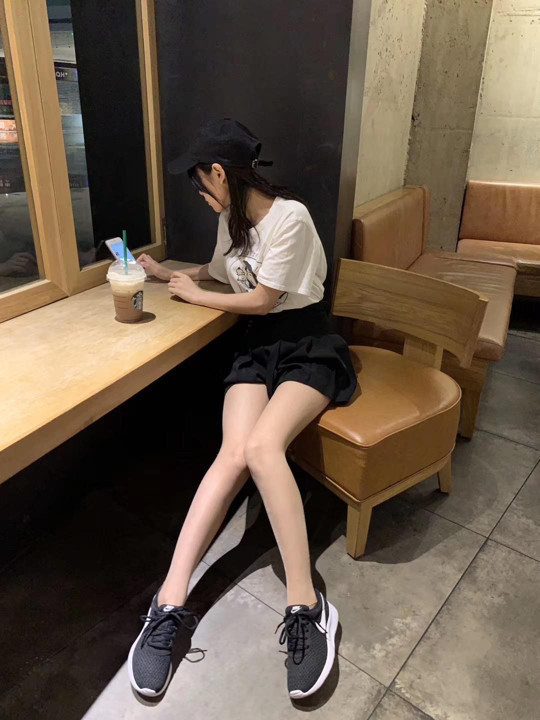 图片[105]-丝足博主 小小小仙女ELaine 微信朋友圈视图系列 (1)[105P] – 速更版-美库