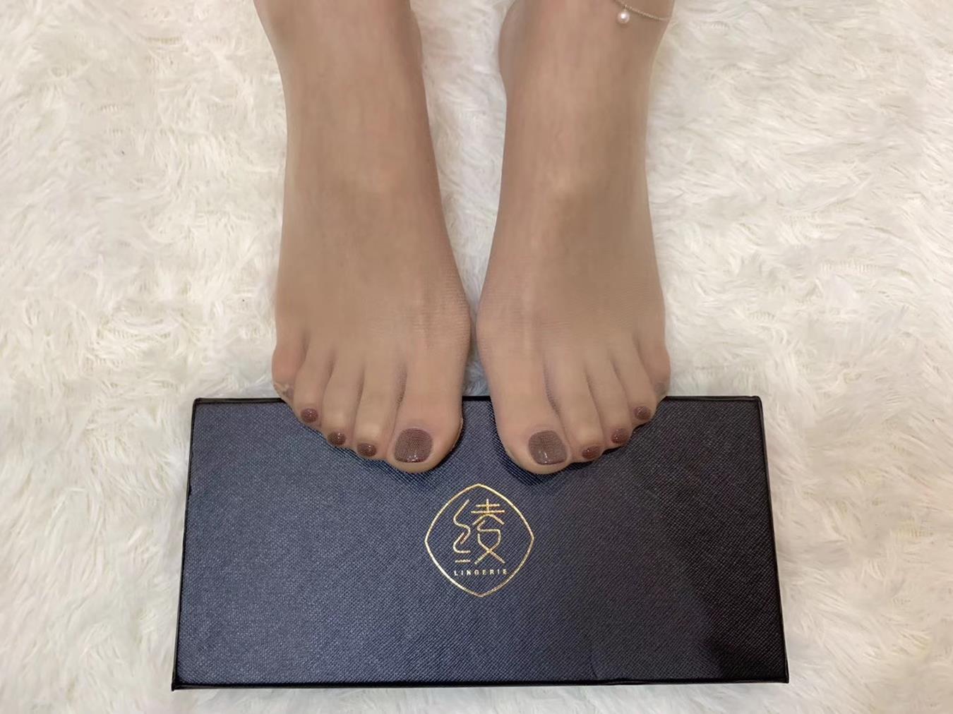 图片[92]-丝足博主 小小小仙女ELaine 微信朋友圈视图系列 (3)[153P] – 速更版-美库