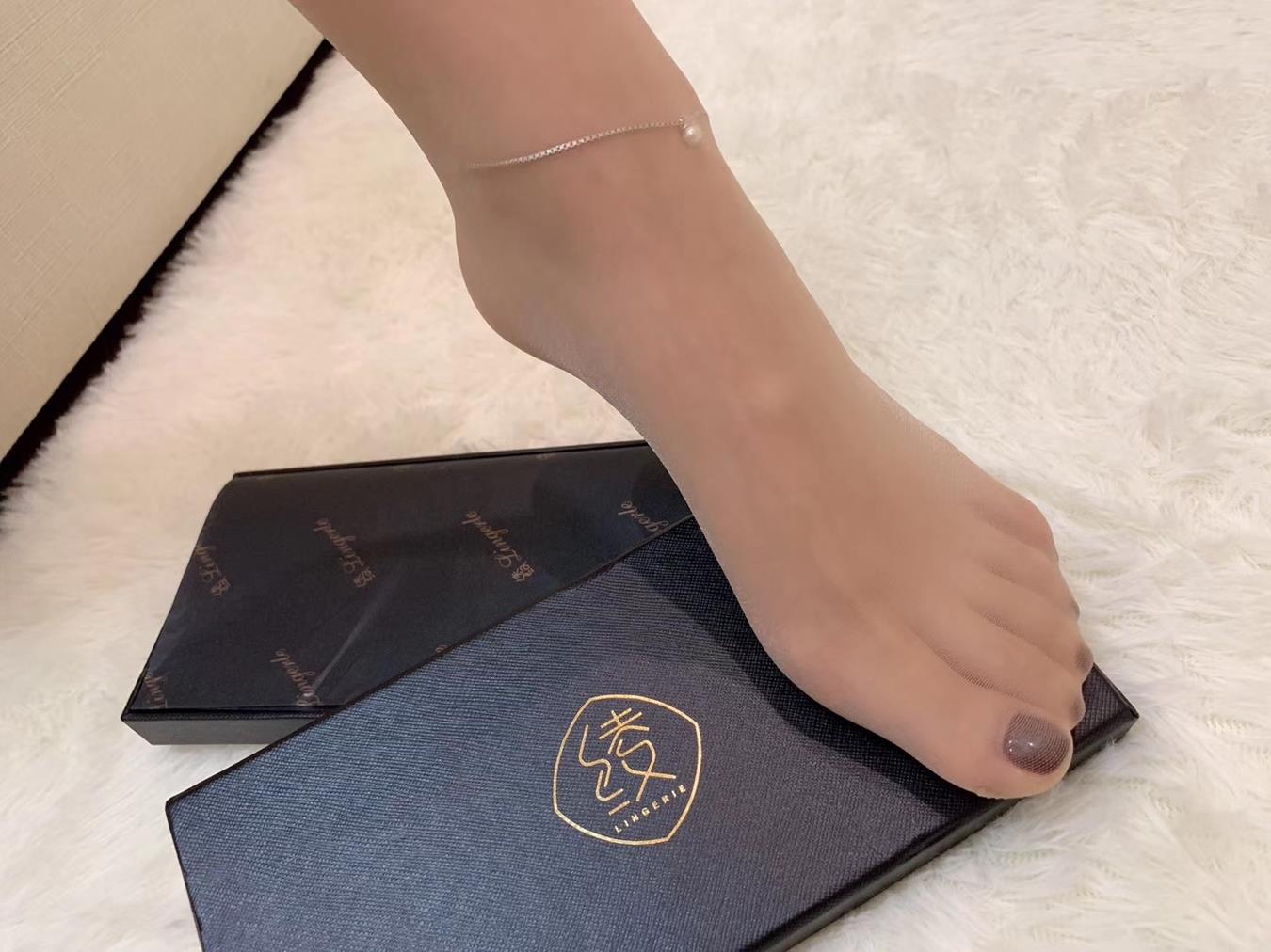 图片[98]-丝足博主 小小小仙女ELaine 微信朋友圈视图系列 (3)[153P] – 速更版-美库