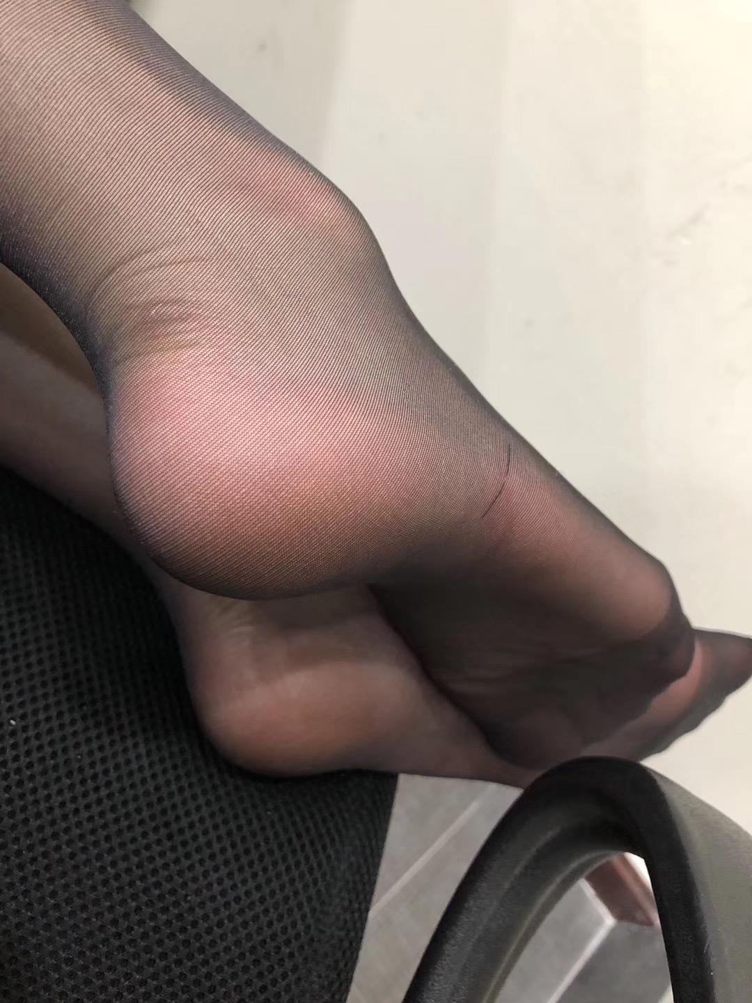 图片[122]-丝足博主 小小小仙女ELaine 微信朋友圈视图系列 (3)[153P] – 速更版-美库