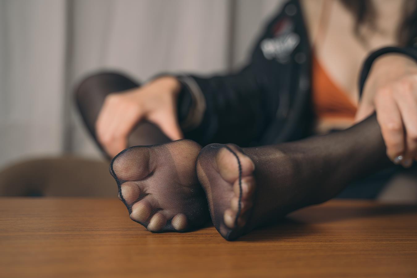 图片[36]-Limerence原创 NO.008 性感妹子近距离撕扯黑丝袜[192P] – 速更版-美库