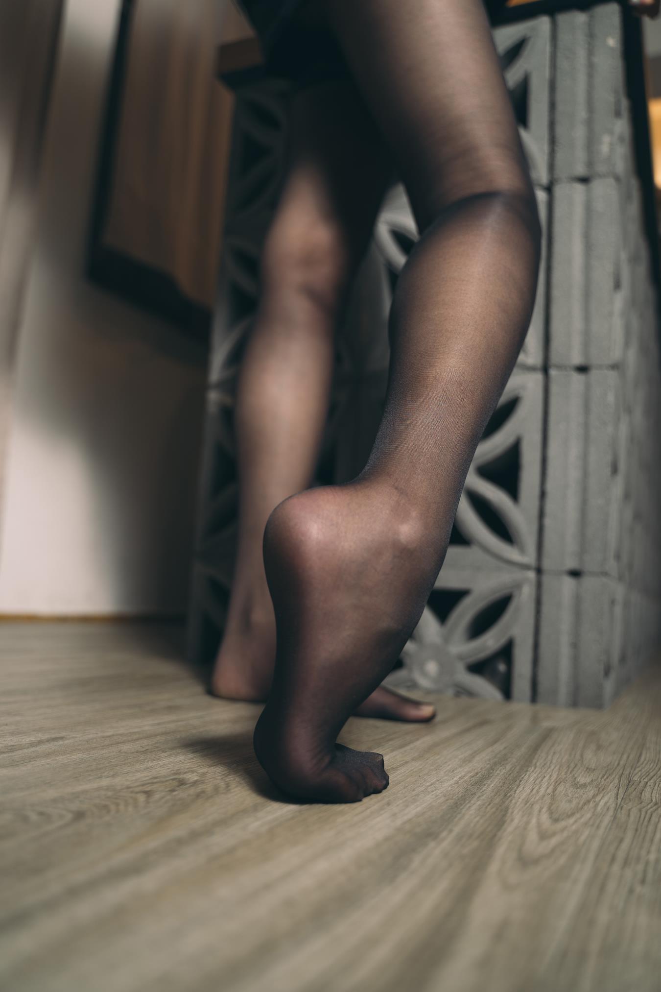 图片[61]-Limerence原创 NO.008 性感妹子近距离撕扯黑丝袜[192P] – 速更版-美库