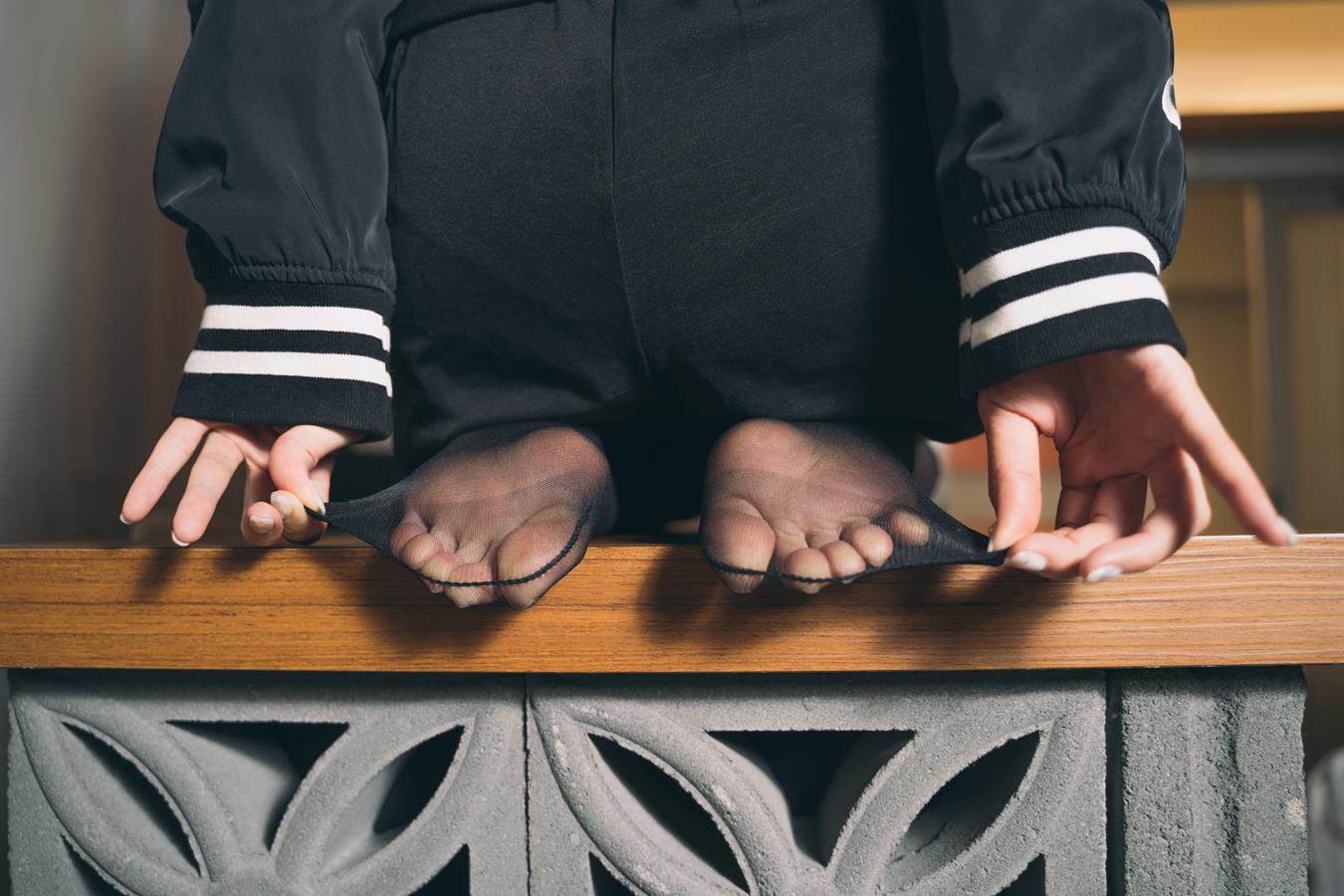 图片[70]-Limerence原创 NO.008 性感妹子近距离撕扯黑丝袜[192P] – 速更版-美库